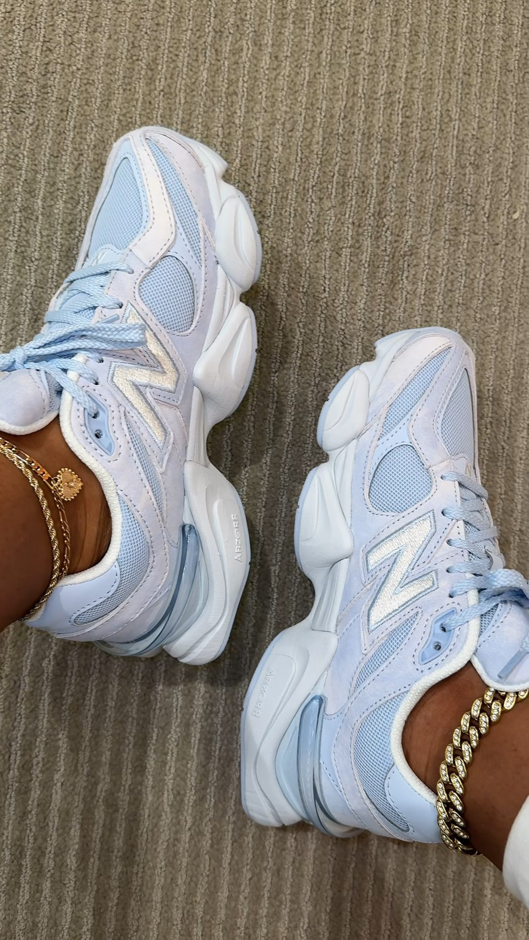 POV: I said I was only getting one pair of New Balance 9060s… but then that pair needed a friend. And what if the friend gets sick and gets lonely? Now we’re here. 😂👟✨

Honestly though, the 9060s are that sneaker — chunky in the best way, ridiculously comfortable, and they make every casual outfit look intentional. I regret nothing.

Shop all my colorways in my LTK. Trust me… start with one if you want, but don’t say I didn’t warn you. 💅🏽🛍️

#newbalance9060 #newbalancesneakers #sneakerstyle #ltkshoecrush #everydaystyle
