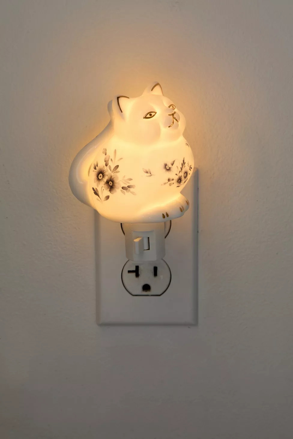 Cat Delicate Pattern Nightlight | Urban Outfitters (US and RoW)