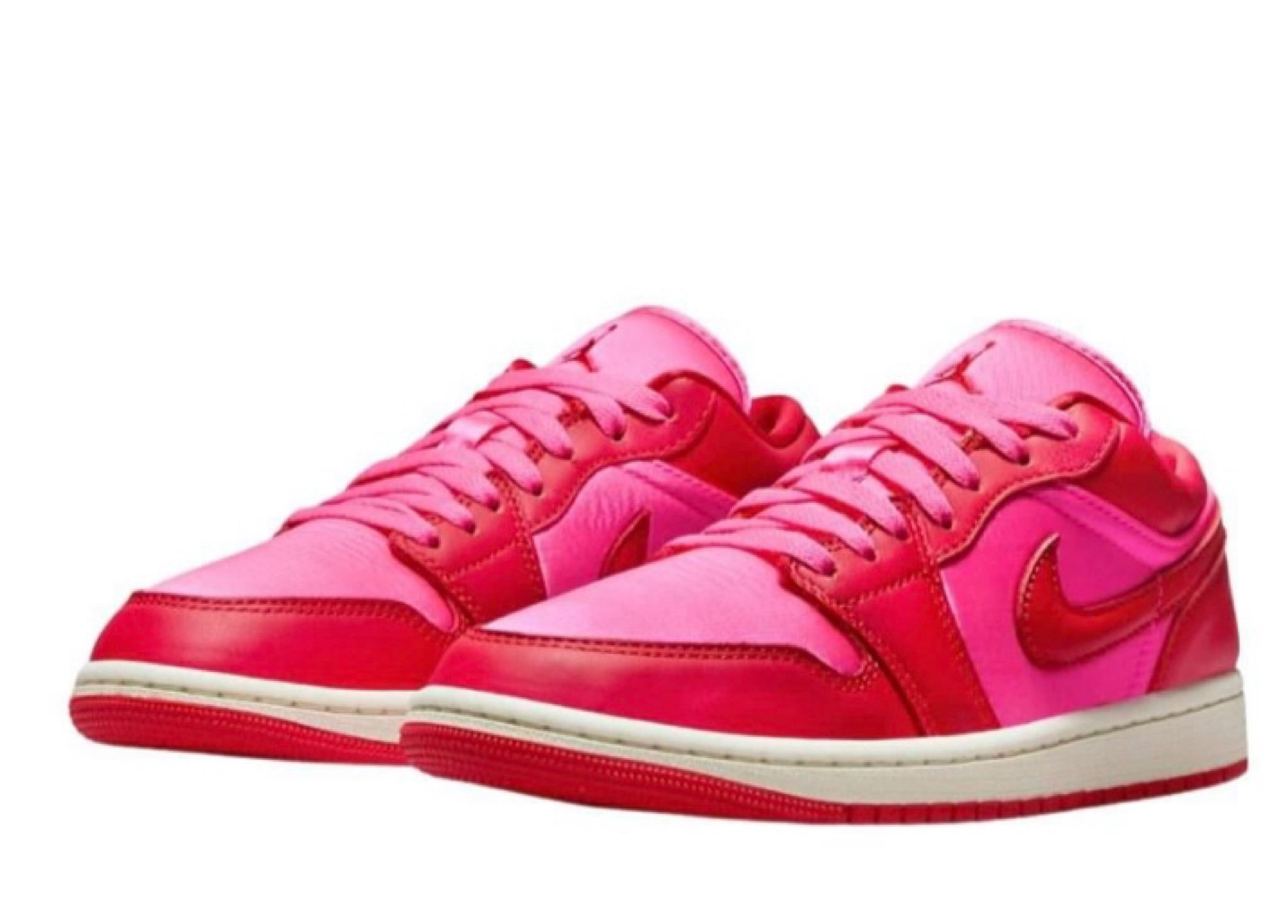 The cutest Valentine’s Day sneakers!!😍😍😍

#LTKMostLoved #LTKfitness #LTKshoecrush