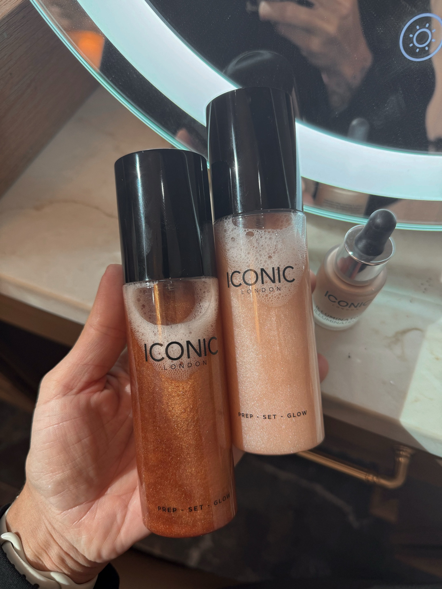 A few fresh glowy staples I’ve loved for the last couple years✨😍🤎 the classic Iconic London illuminator + their prep set glow! Shades champagne + glow! 

SOOO many uses for them! 🤩

Beauty faves / makeup / glowy skin / Sephora / setting spray / Holley Gabrielle 

#LTKBeauty #LTKSeasonal #LTKFindsUnder100