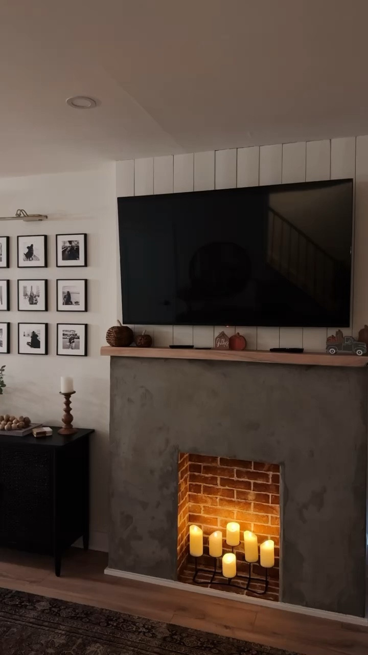 Obsesseddd with our faux fireplace decor! 


#LTKHoliday #LTKhome #LTKSeasonal