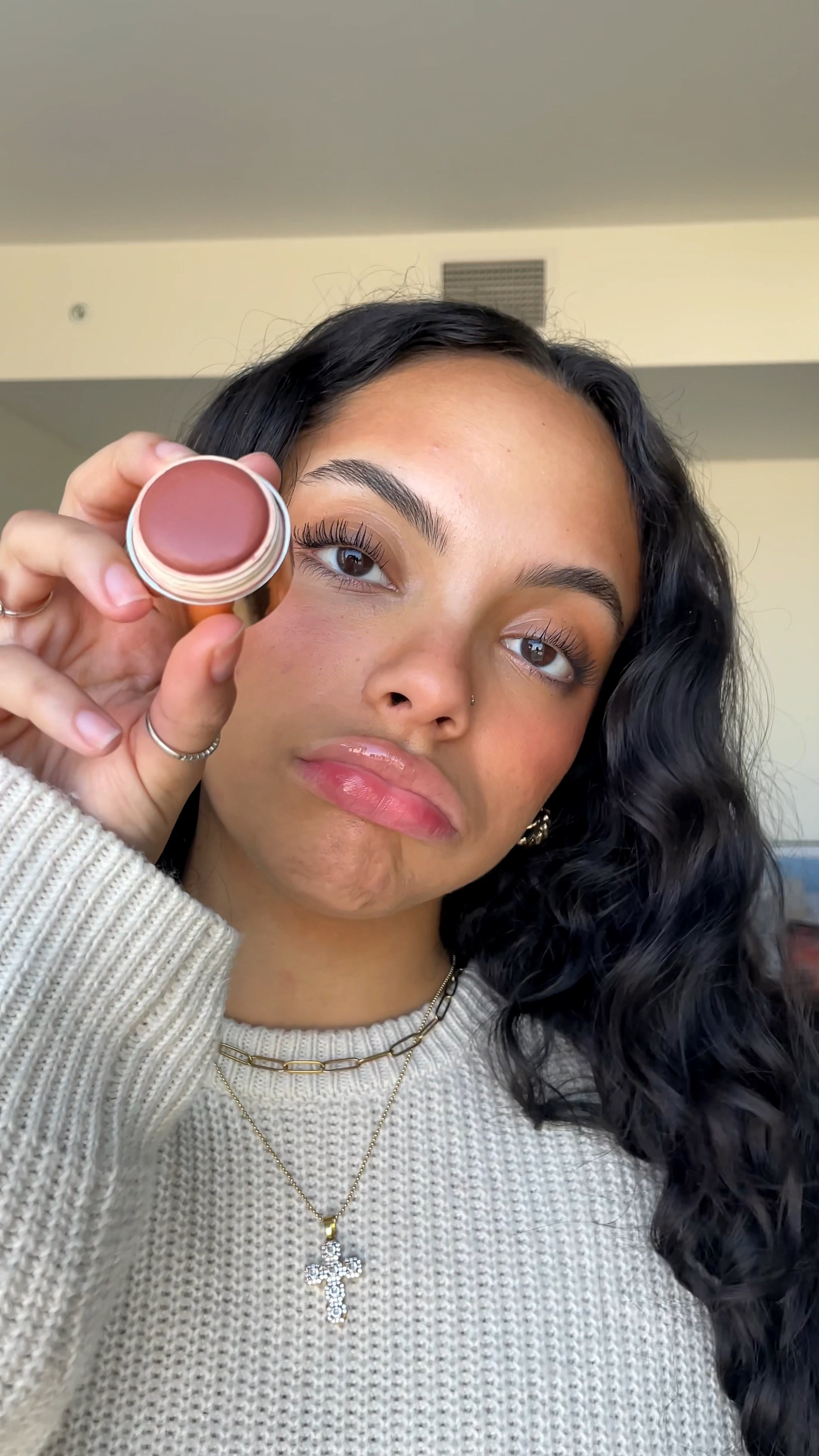 merit beauty blush is SO creamy and blendable🎀

#LTKHoliday #LTKBeauty #LTKStyleTip