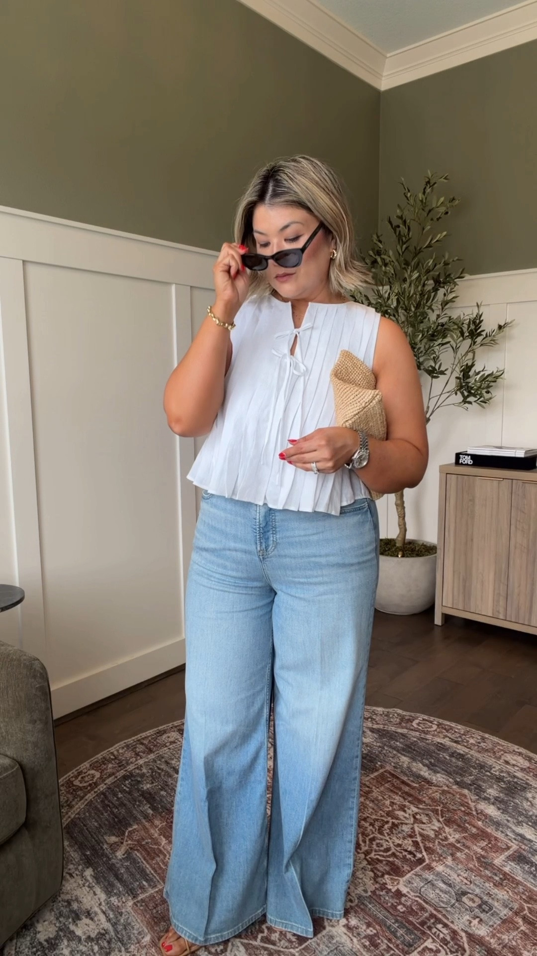 Styling these amazing jeans yet again! This time with the cutest pleated linen top! I’m wearing a size large in the yellow tank, white pleated linen top and an XL (reg. Inseam) in the jeans. 

Sizing recommendation: I would size up in the pleated top if you have a larger bust.

#LTKootd #LTKSaleAlert #LTKMidsize
