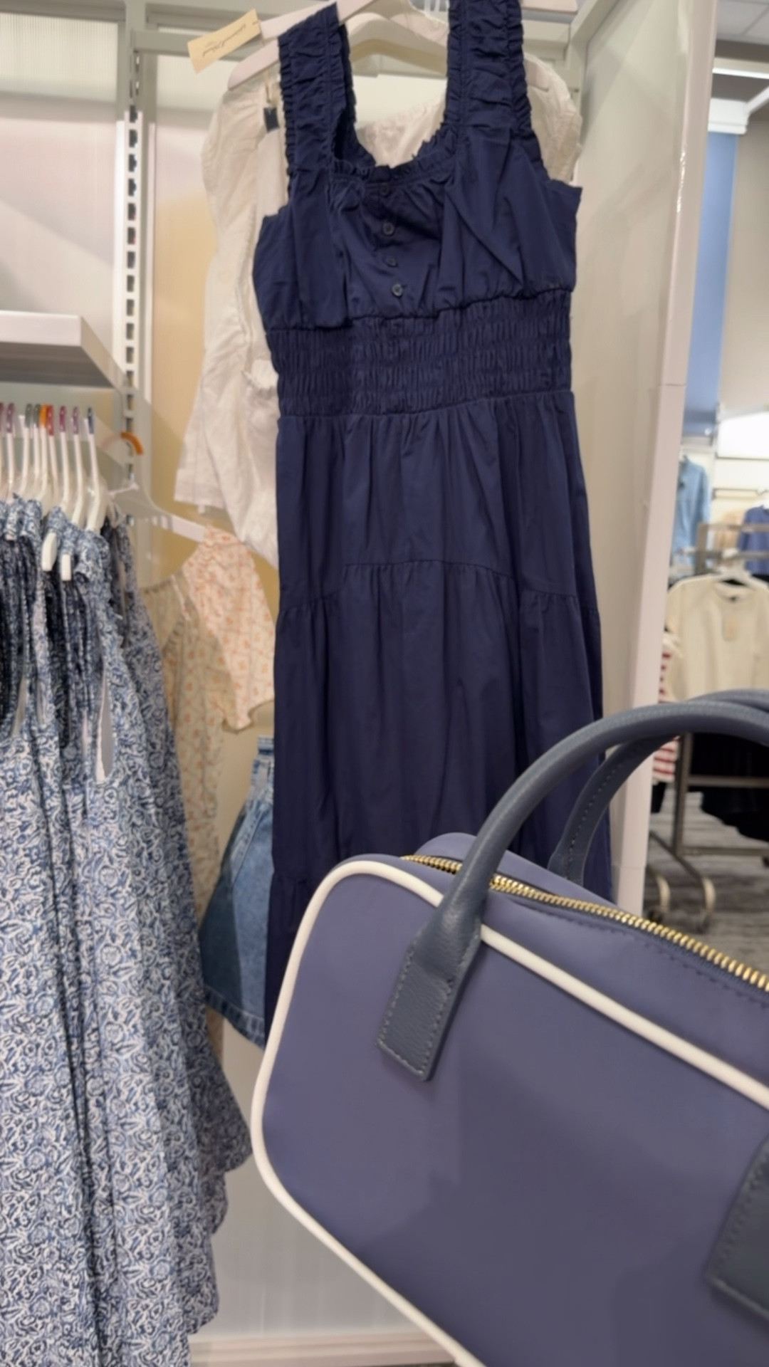 Great summer look! Comfy dress and the purse with the piping…LOVE! 🫶🏼

#LTKTravel #LTKootd #LTKWorkwear