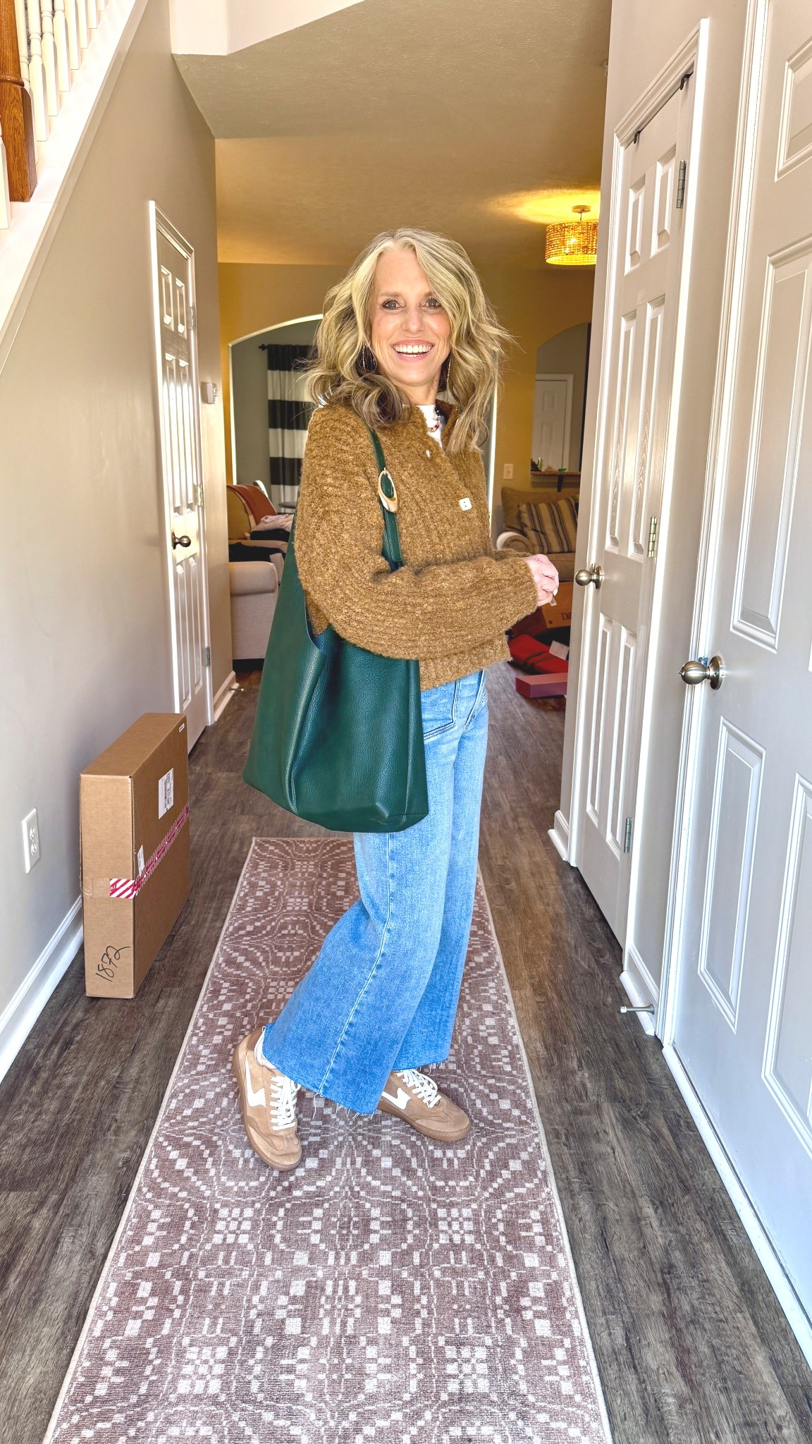 If you want a super soft and cozy and WARM sweater on sale…this is it

#LTKSaleAlert #LTKOver40 #LTKFindsUnder100