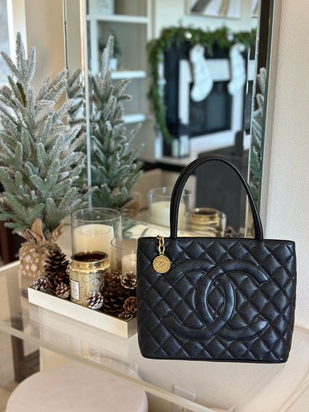 Holiday gift to myself - this gorgeous designer handbag! #giftideas #giftguide #holidaygifts 

#LTKGiftGuide #LTKitbag #LTKHoliday