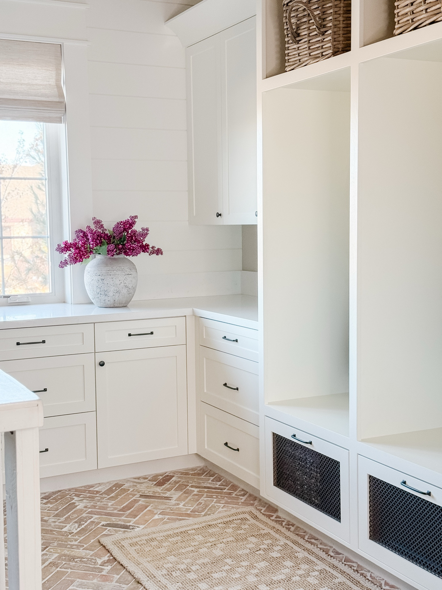 Looking to refresh some rooms for the New Year?  The Weekend Clearance event is live @wayfair 
Save up to 70% off on some of my favorite home decor items and get fast shipping!  

#wayfair #wayfairpartner 

#LTKSaleAlert #LTKHome #LTKFindsUnder100