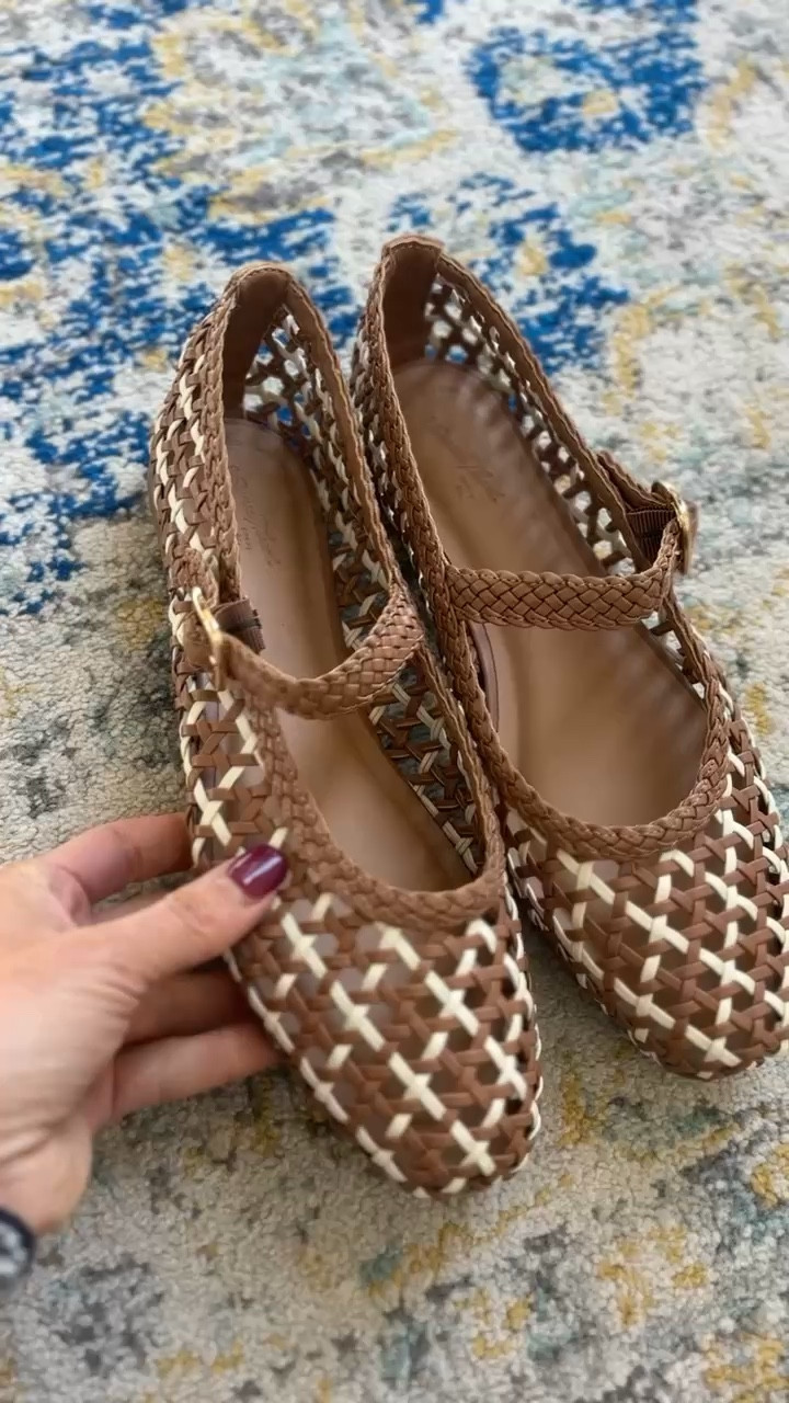 These sold out so fast last year- love the updated 2 tone colors @Target 

#LTKgrwm #LTKootd