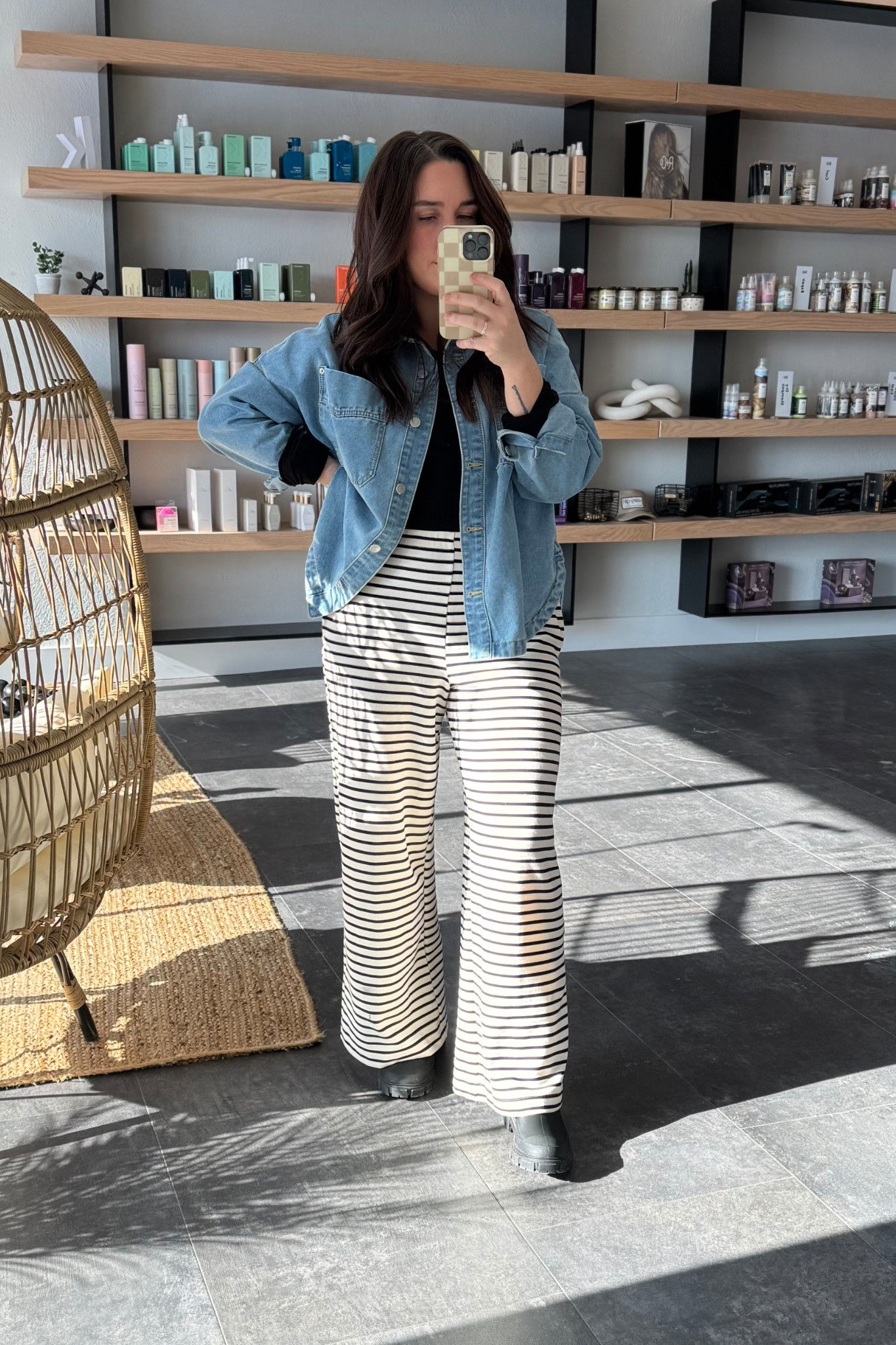 Cute comfy outfit for Tuesday!

#LTKMidsize #LTKmomlife #LTKFindsUnder50