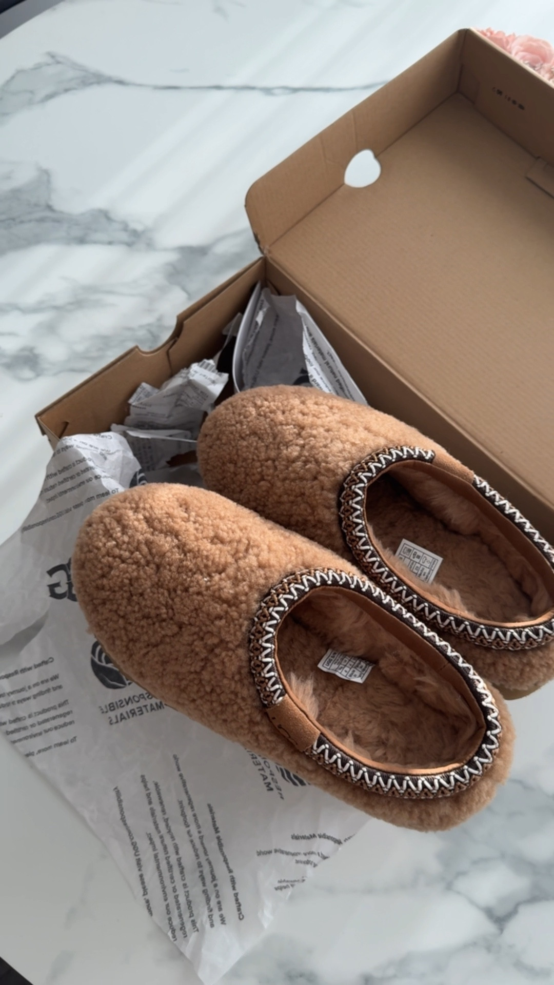 Perfect Slippers

#LTKautumn #LTKstyletip #LTKwinter