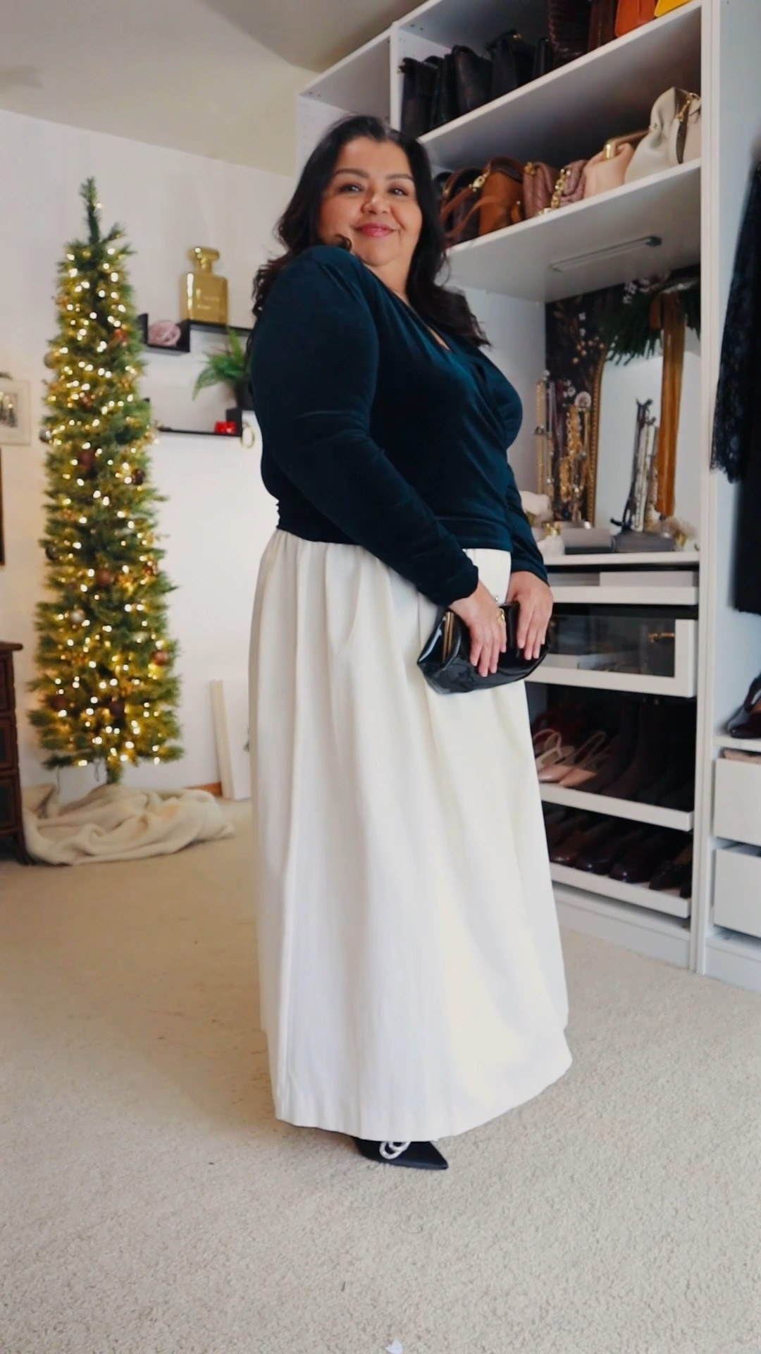 21 days of party outfits, day 4:  Emerald green & winter white.  Need say more? 


#LTKMidsize #LTKPetite #LTKHoliday