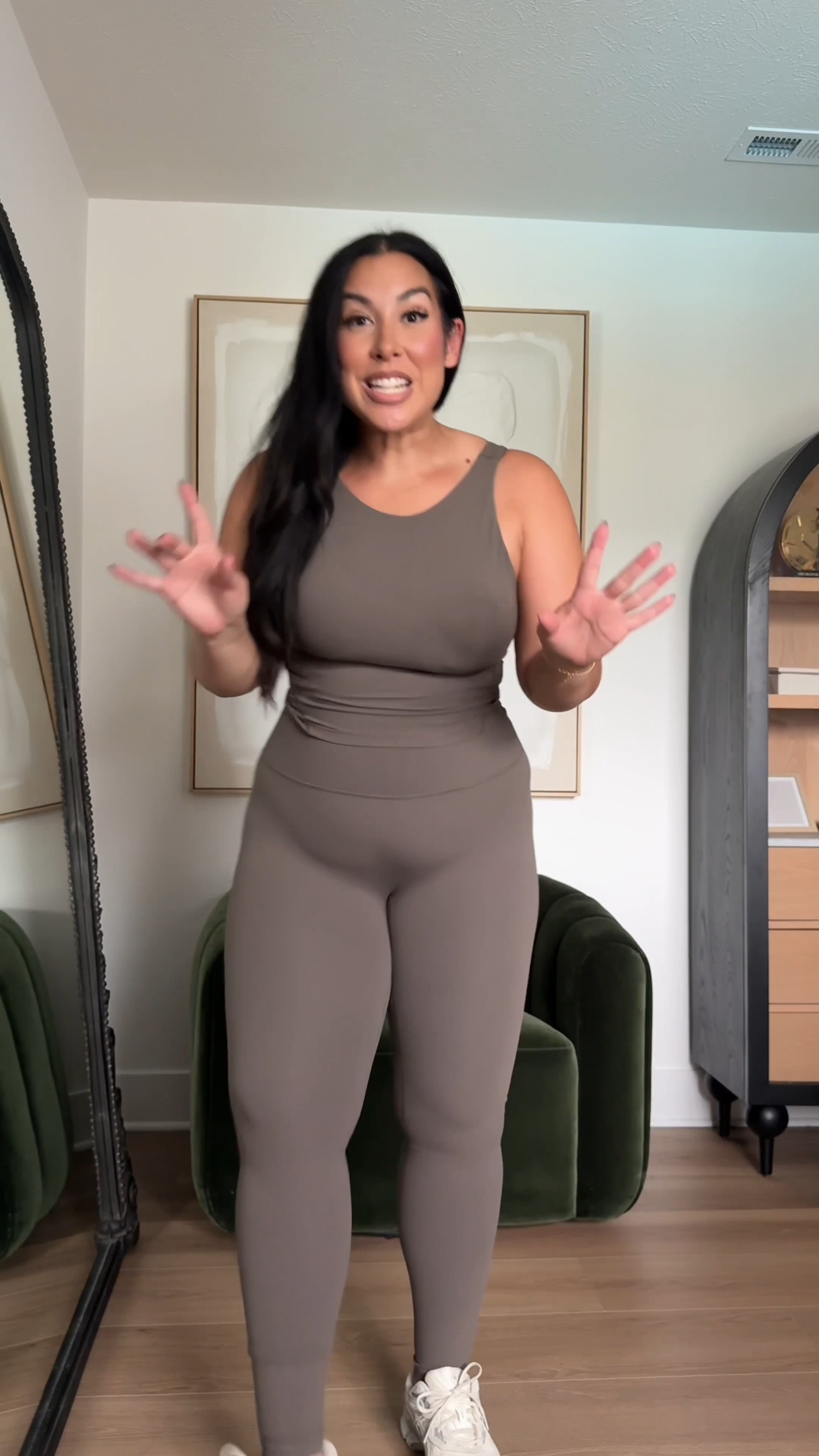 This fabric! It feels so luxe and expensive but the price is so good. Love the sports bra with the low back! Wearing size XL Code BONNIE212 for 20% off!

leggings, mid size workout set, mid size leggings, amazon finds, amazon leggings, affordable workout set

#LTKootd #LTKActive #LTKMidsize