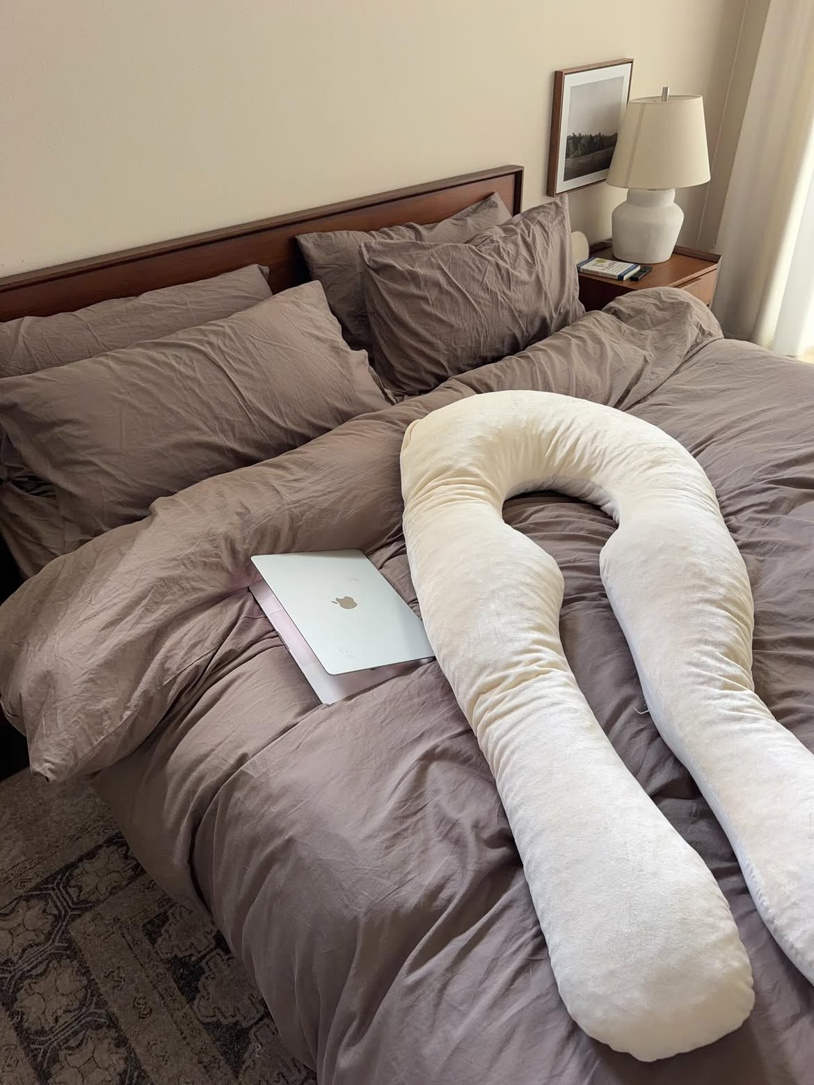 Me 🤝 my pregnancy pillow and Pinterest

#LTKBump #LTKdayinmylife #LTKselfcare