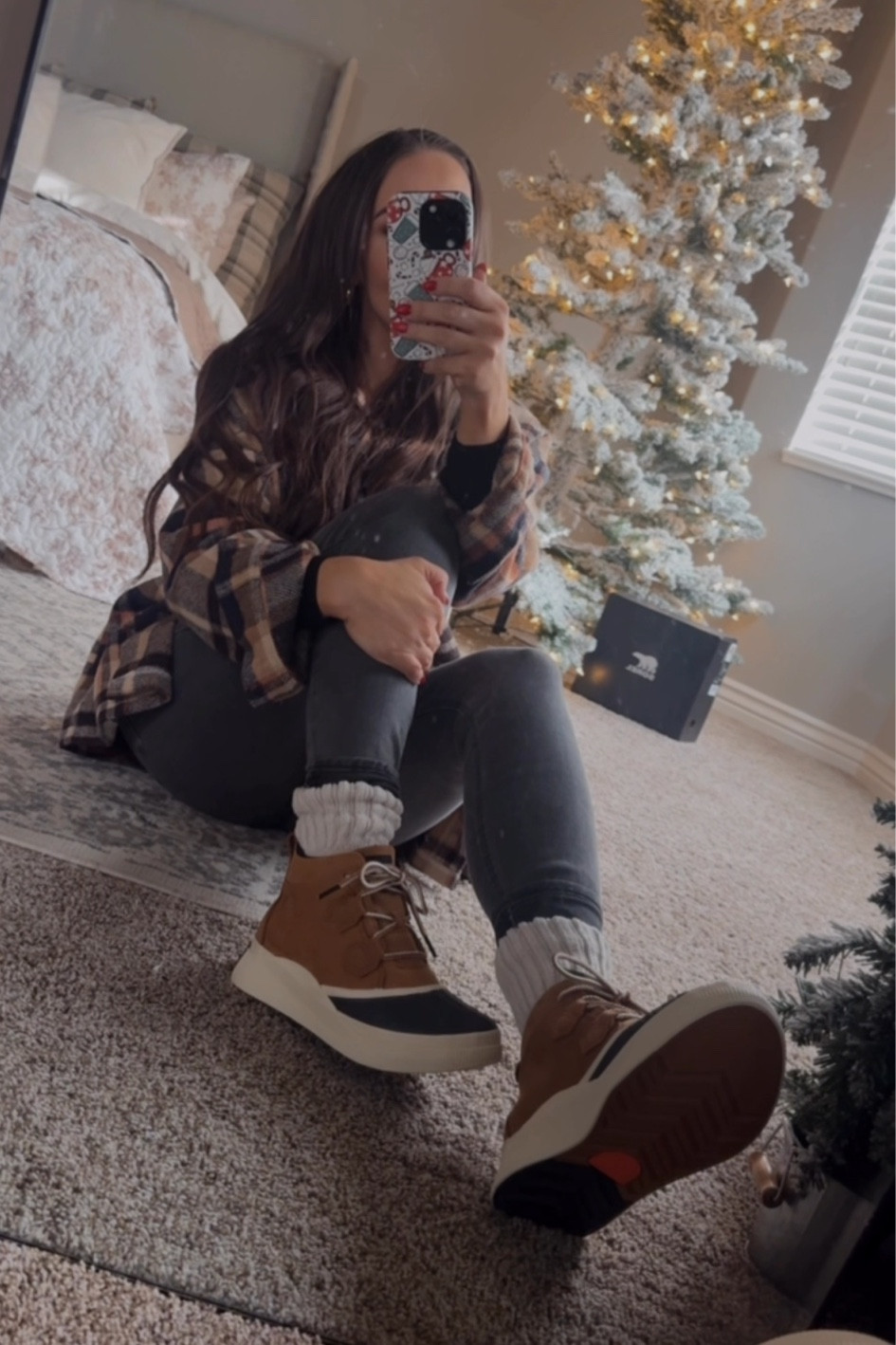 Sorel boots color taffy/black