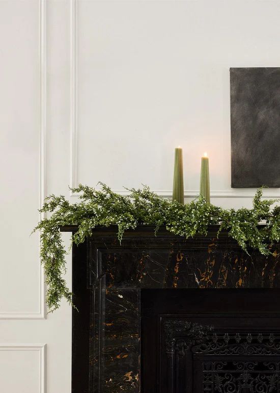 Artificial Juniper and Berry Christmas Garland - 48 | Afloral