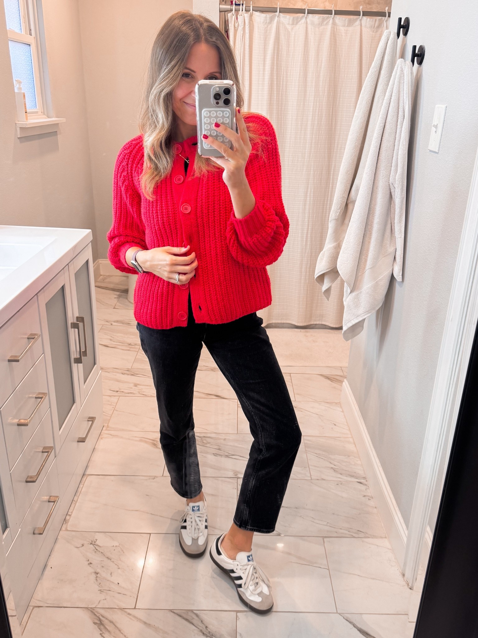 Sweater - small
Jeans - 25

#LTKFindsUnder50 #LTKStyleTip #LTKSeasonal