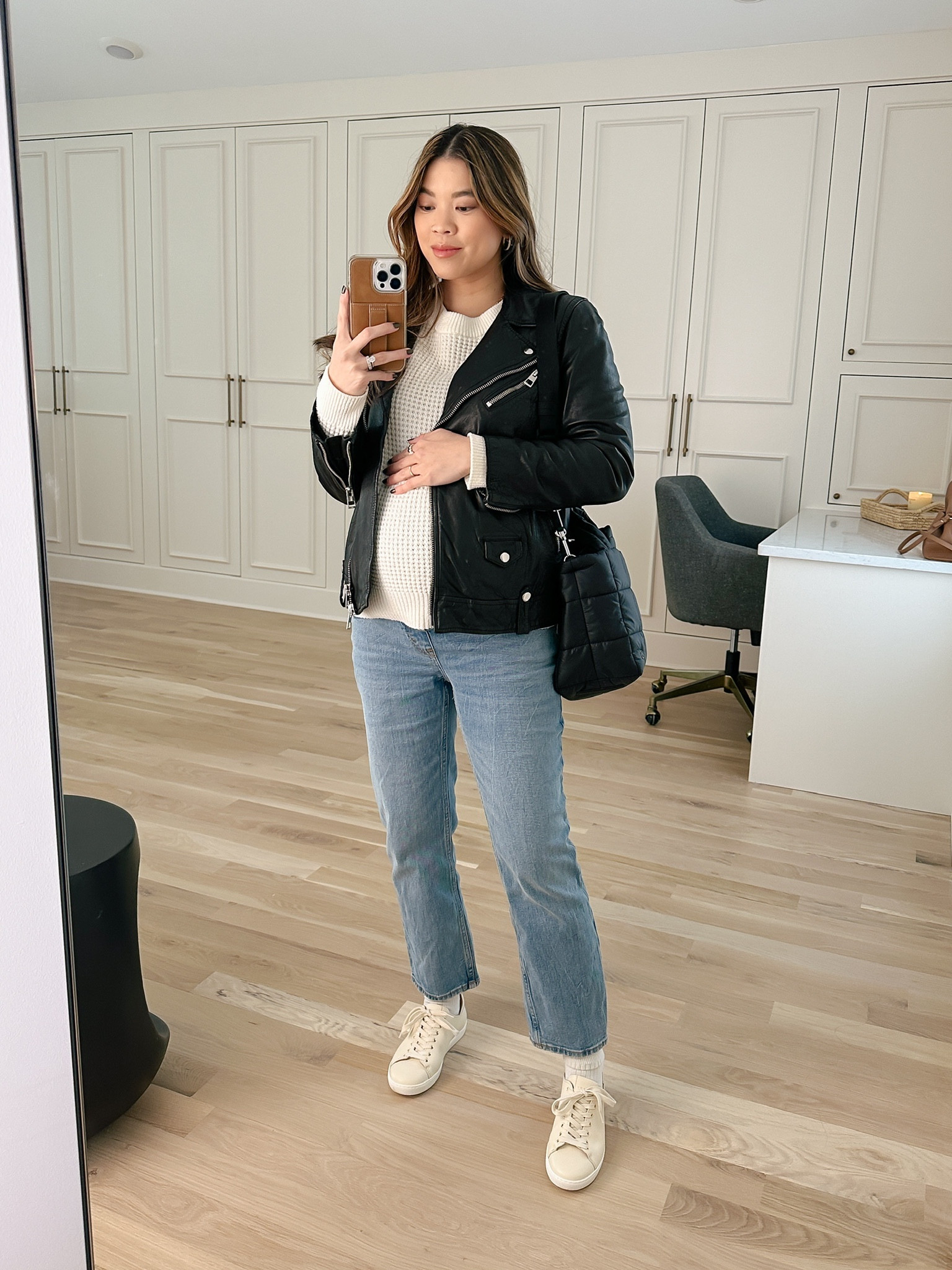 Wearing size 25 in the maternity jeans!

vacation outfits, winter outfit, Nashville outfit, winter outfit inspo, family photos, maternity, ltkbump, bumpfriendly, pregnancy outfits, maternity outfits, work outfit, purse, 

#LTKbump #LTKshoecrush #LTKSeasonal