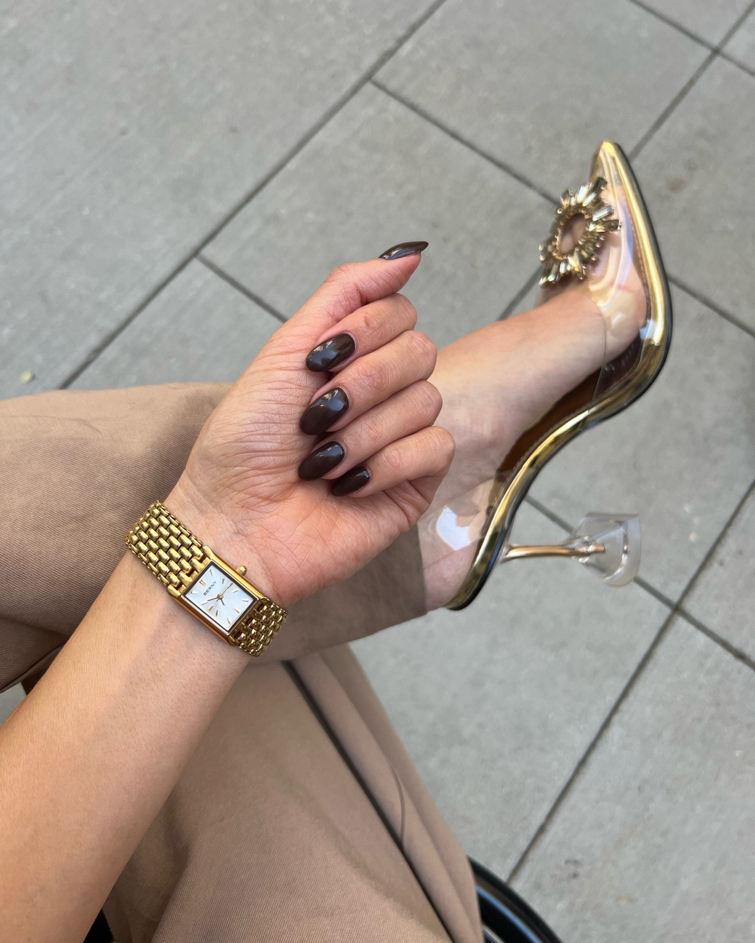 Gold details ✨

Fall style; amazon fashion; heels; work wear; office fashion; gold watch; fall nails 

#LTKunder50 #LTKCon #LTKstyletip