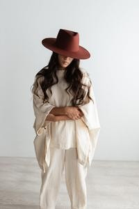 Dakota Triangle Crown - Rusty Red | Gigi Pip