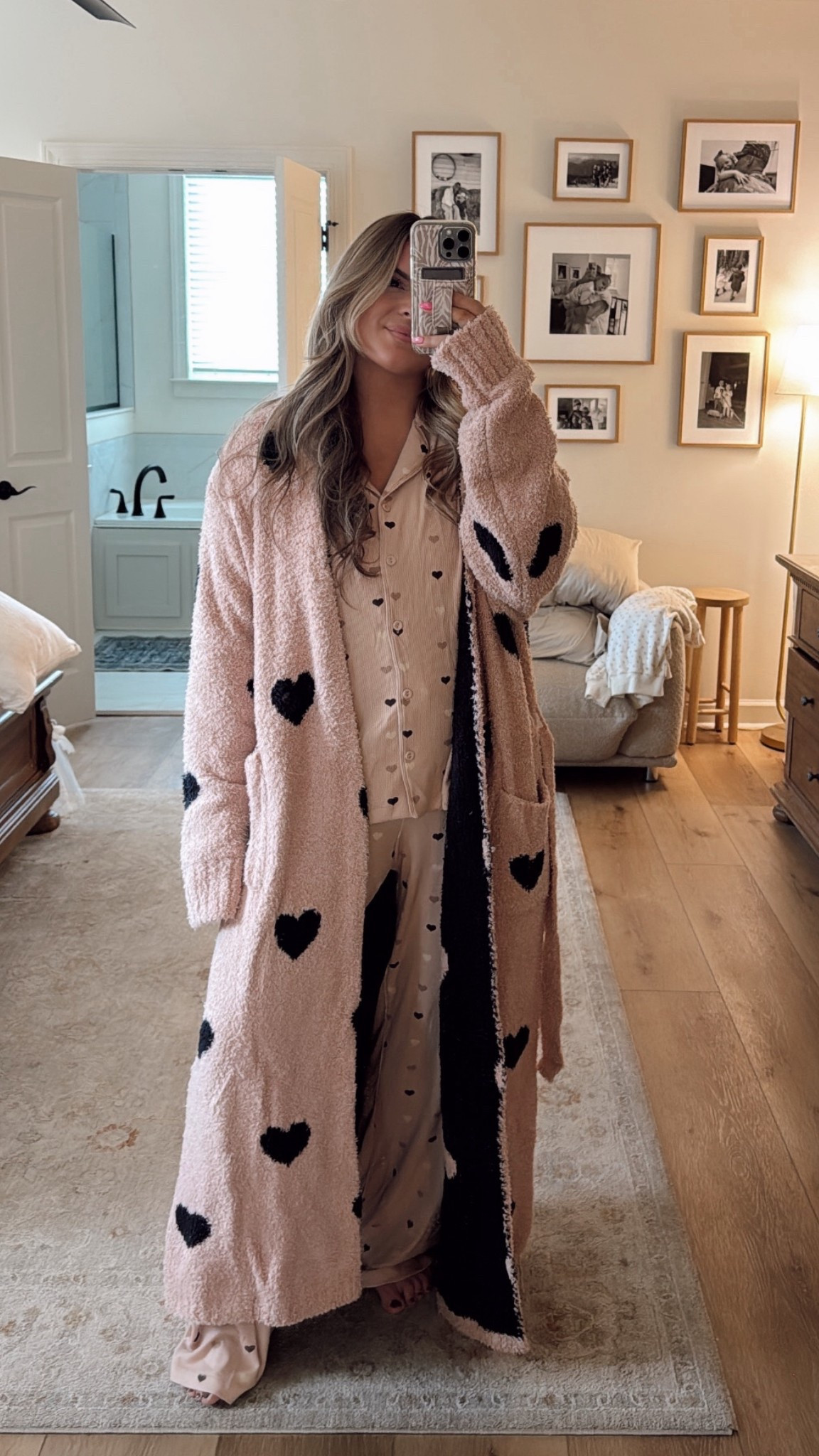 Skims pjs 😍 large in PJ set (go true to size if you want more snug pjs) and s/m in the robe! 

#LTKValentine #LTKootd #LTKmorningroutine