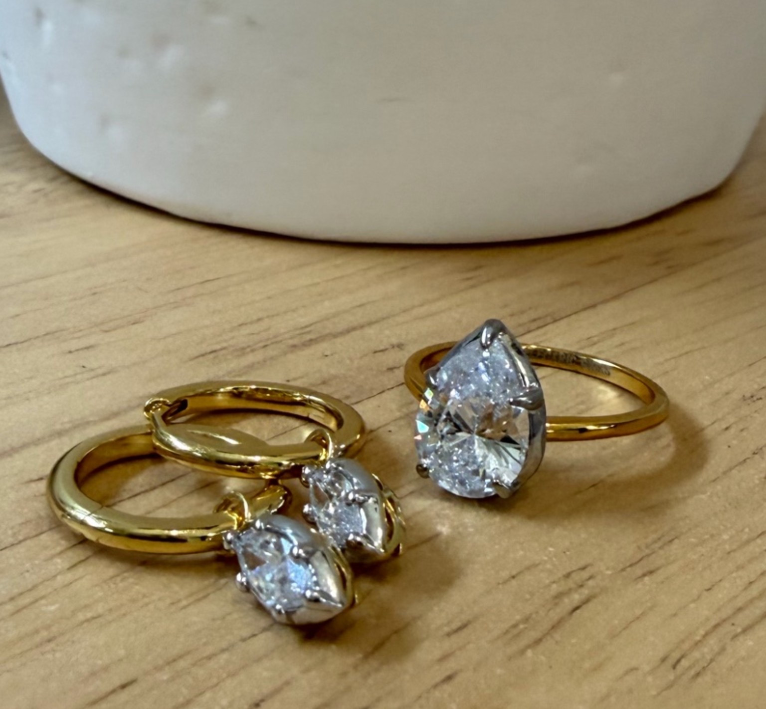 Pink ring and the cutest two tone hoops

#LTKootd