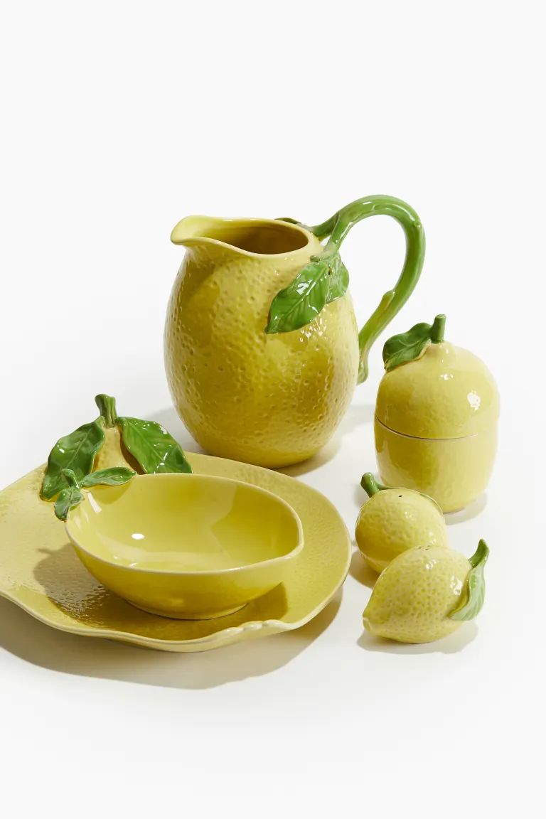 Lemon-shaped Stoneware Pitcher | H&M (US + CA)