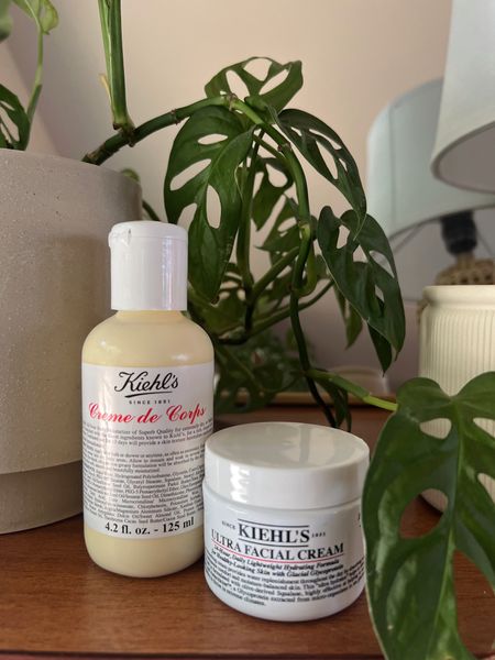 Kiehl’s Friends & Family summer sale has started! Get 30% off sitewide with code ASHLEY30

The ultra facial cream and crème de corps body lotion are two of my favorite products!

Skincare / Kiehl’s / Kiehl’s sale / body lotion / face cream / beauty 

#kiehlspartner #ad #skincare

#LTKbeauty #LTKsalealert