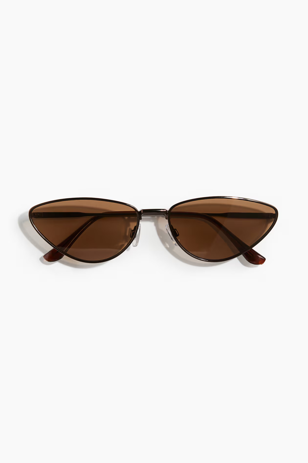 Cat-eye sunglasses | H&M (UK, MY, IN, SG, PH, TW, HK)