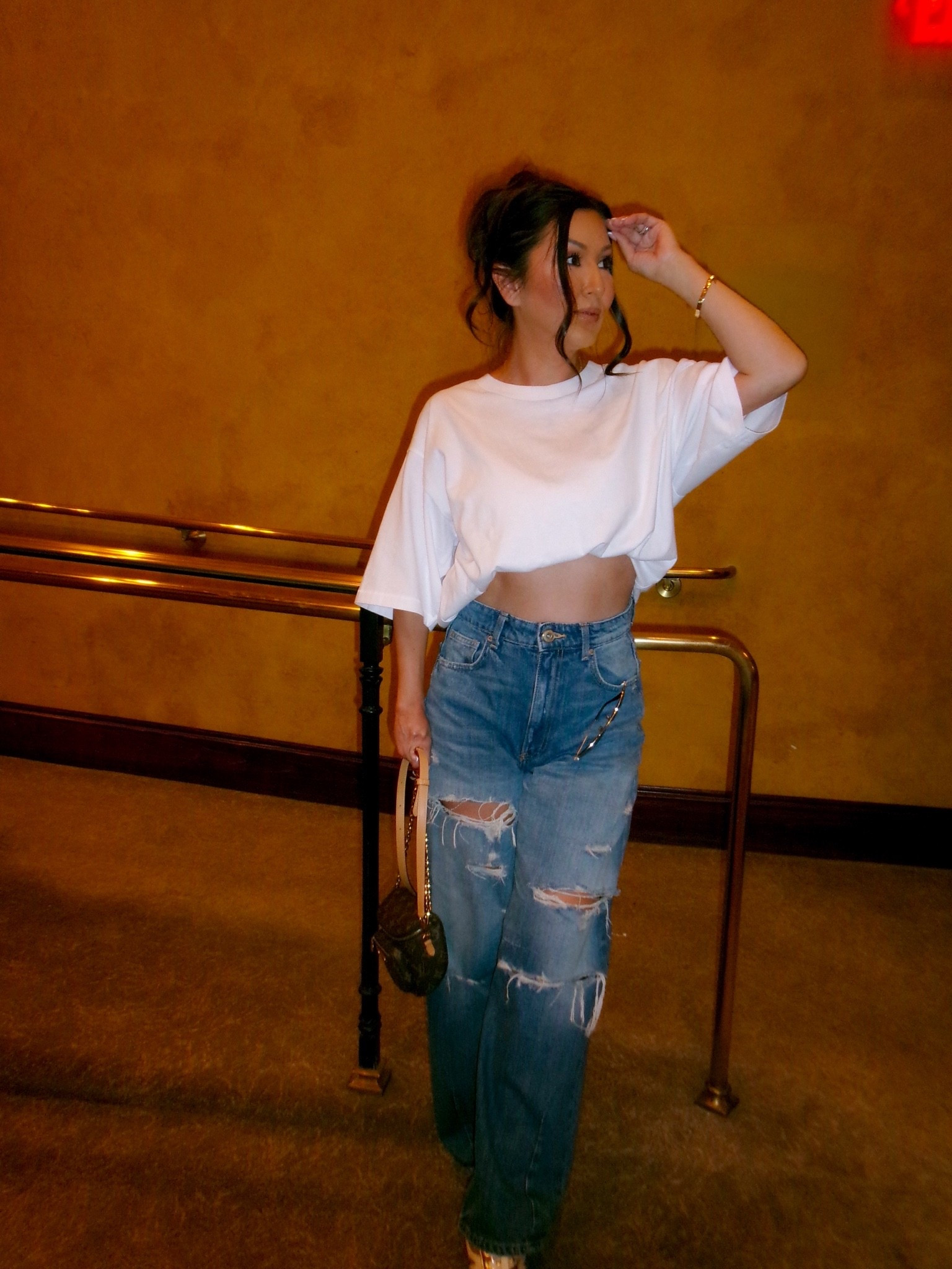 I only married him for his premium collection of soft white tees..🤍👖 
Seriously tho why a men’s tees so soft and the best, so many questions on these Jeans I picked them up at a Zara here in Louisiana last year can’t find them any more but linking some other barrel jeans just in case

#LTKU #LTKootd #LTKTravel