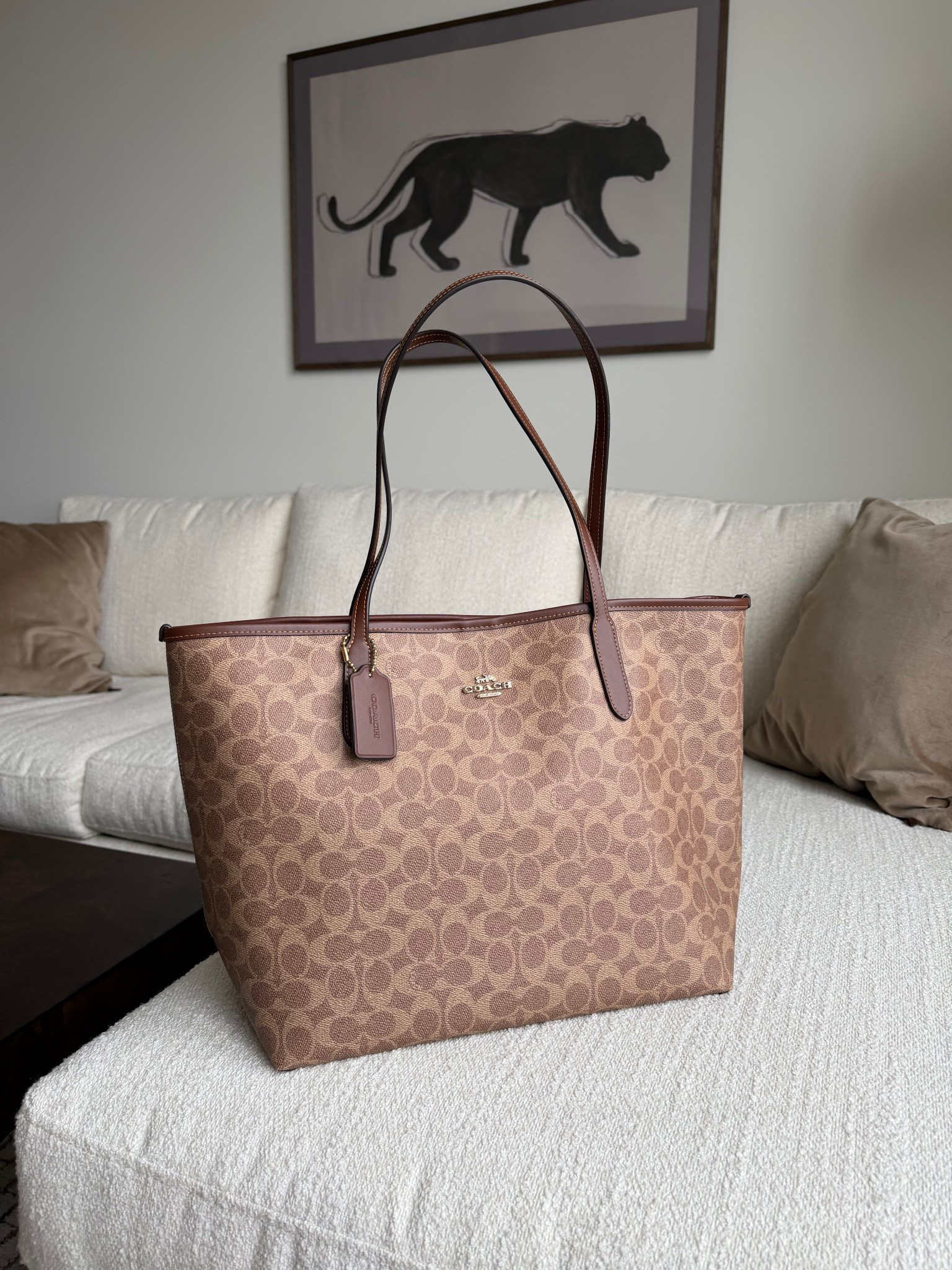 @Coach City Tote Bag 👜🤍 #CoachPartner #CoachNY