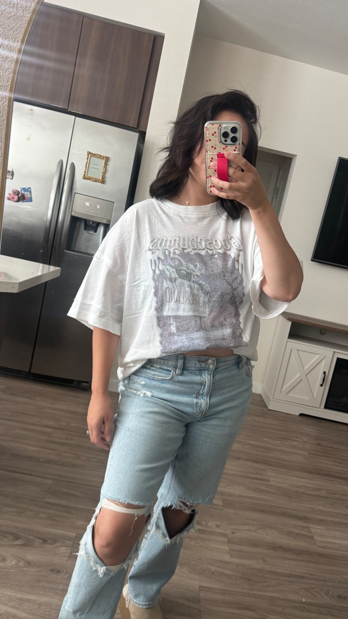 Size deets👇🏼 I’m 5’3 153lb🫣
Top - medium, oversized fit
Jeans - 10 fits comfortably

#LTKStyleTip #LTKMidsize #LTKSaleAlert