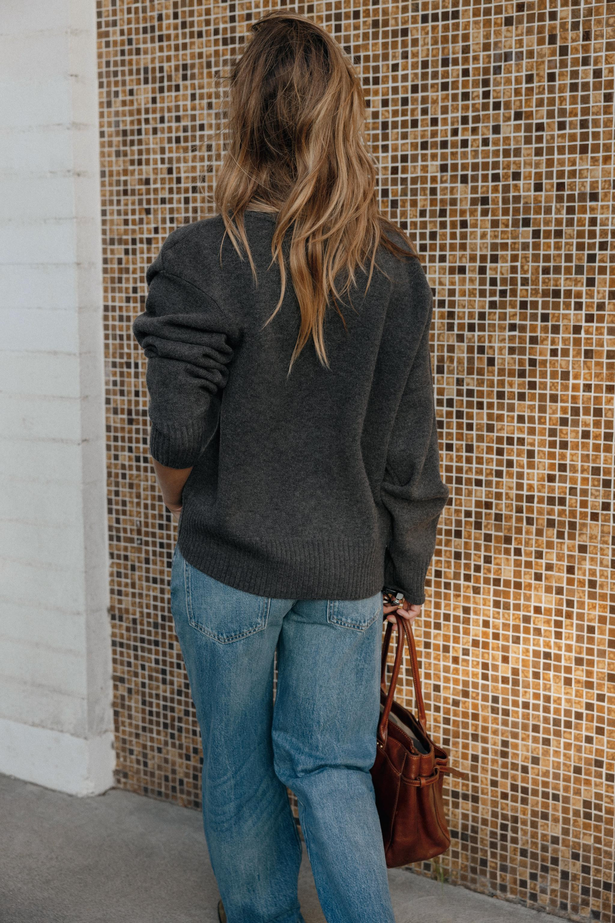 V-NECK KNIT JUMPER | Zara US