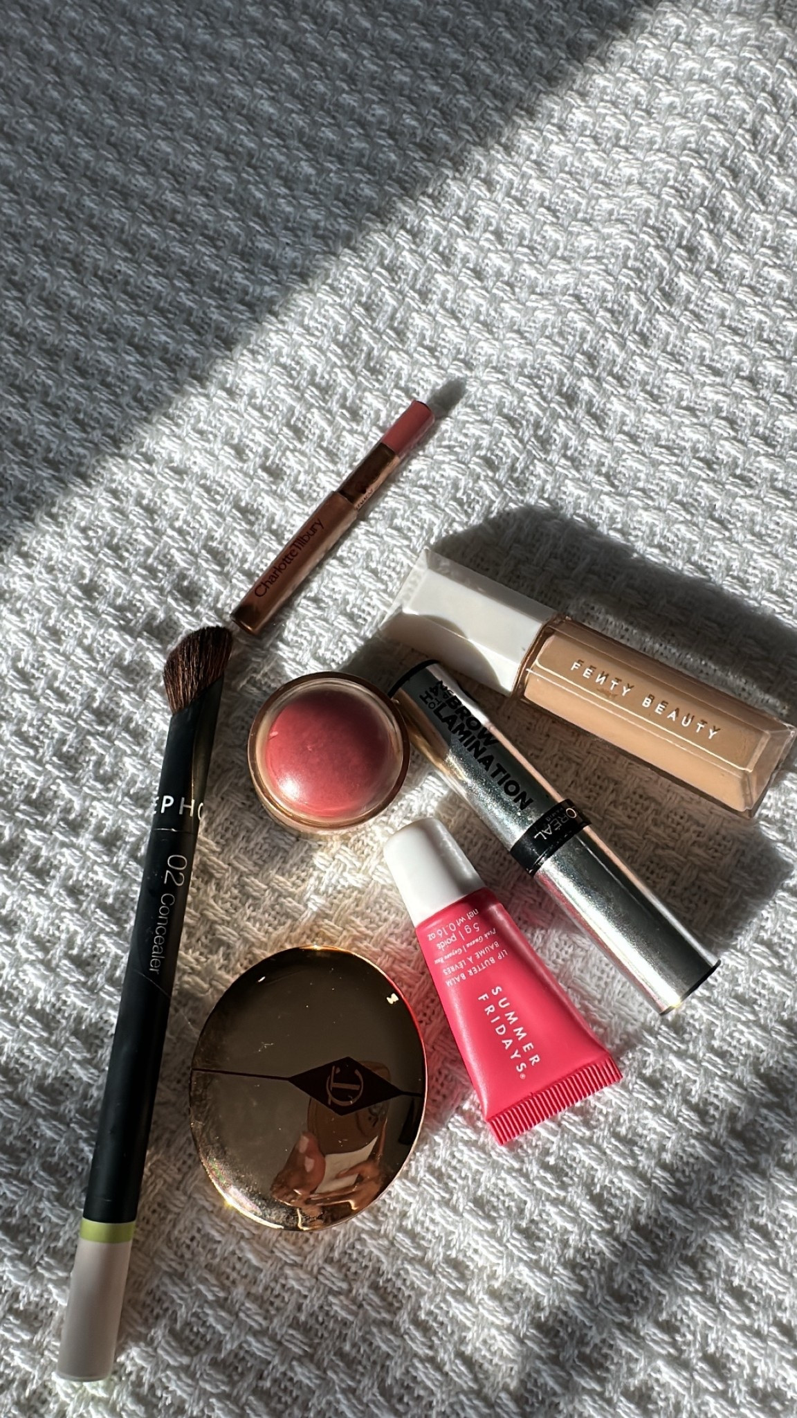 In-and-out makeup, but make it glow Makeup not makeup ✨

#LTKselfcare #LTKBeauty