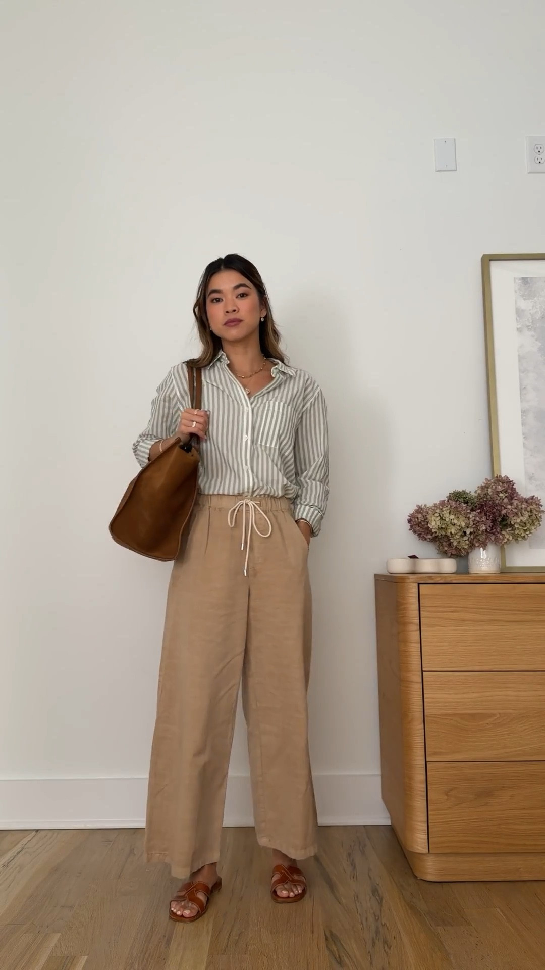 Are you looking for affordable work outfits? This @Target top is only $25! 

Sizing info:
Target Long Sleeve Relaxed Fit Collared Button-Down Shirt - Size Small in Green Striped
Target High Rise Regular Fit Ankle Pull On Pants - Size XS in Tan 

Petite style, petite fashion, mom outfit, mom style, petite pants, petite outfit ideas, petite outfits, best pants for petite, petite button down, spring style, spring outfits, beach outfits, vacation outfits, target pants, target button down, work outfit, summer blouse,  

 

#LTKootd #LTKSeasonal #LTKPetite