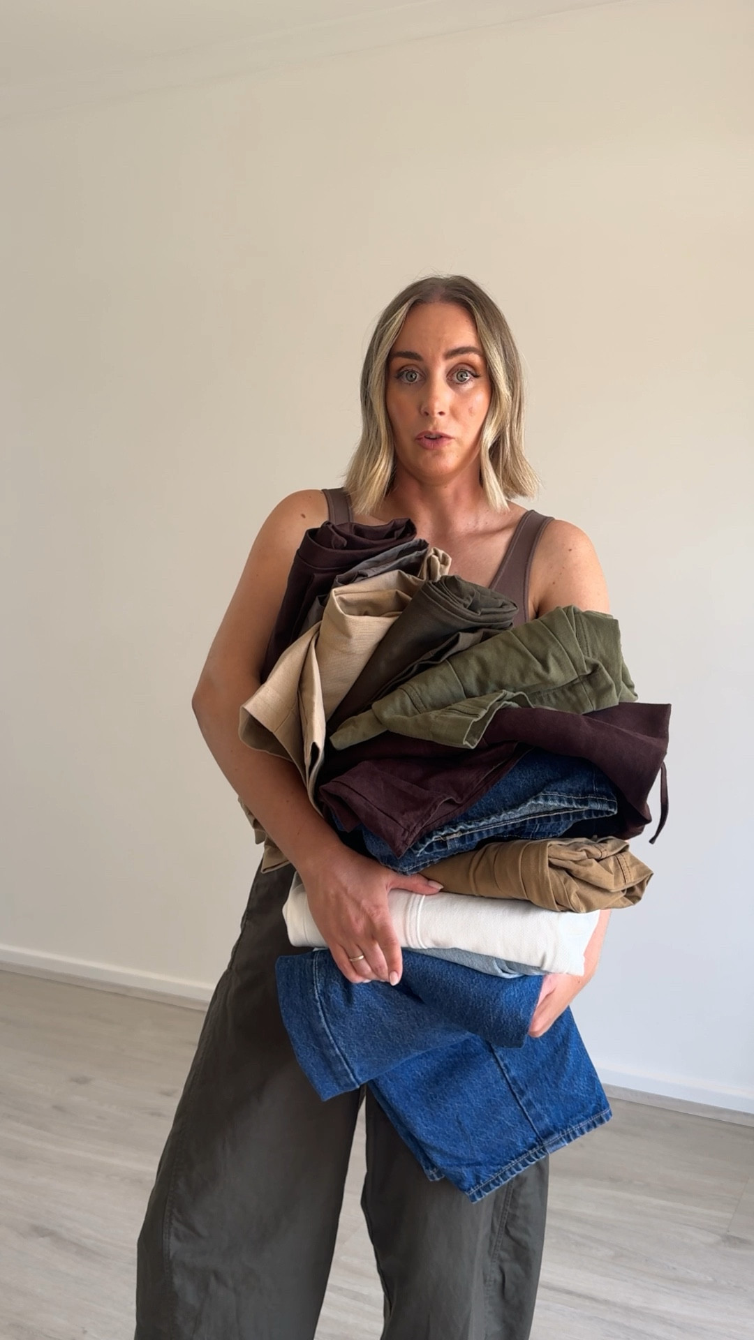 Wearing in order -
Trousers by Assembly Label (linked)
Trousers by Assembly
White linen pants by Dissh (sold out)
Brown linen pants by Dissh (sold out)
Brown linen pants by Witchery (linked)
Tan barrel leg pants by Assembly Label (linked)
Barrel leg pants by Assembly Label (linked)
Pleat pant by Lululemon (linked but sold out)
Sage green by One of Others (sold out)
Khaki track pants by Jasmine Alexa (to be purchased on their website)
Brown track pants by Seed (sold out)
Green cargo pants by Morrison (to be purchased on their website)
Tan cargo pants by Morrison (to be purchased on their website)
Barrel leg pants by Uniqlo (linked)
Sage green bias pants by Witchery (linked)
Barrel leg jeans in black by VRG Girl (linked)
Barrel leg jeans in white by VRG Girl (linked)
Barrel leg jeans in light blue by H&M (sold out)
Barrel leg jeans in dark blue by H&M (sold out)
Dark blue jeans by Assembly Label (linked)