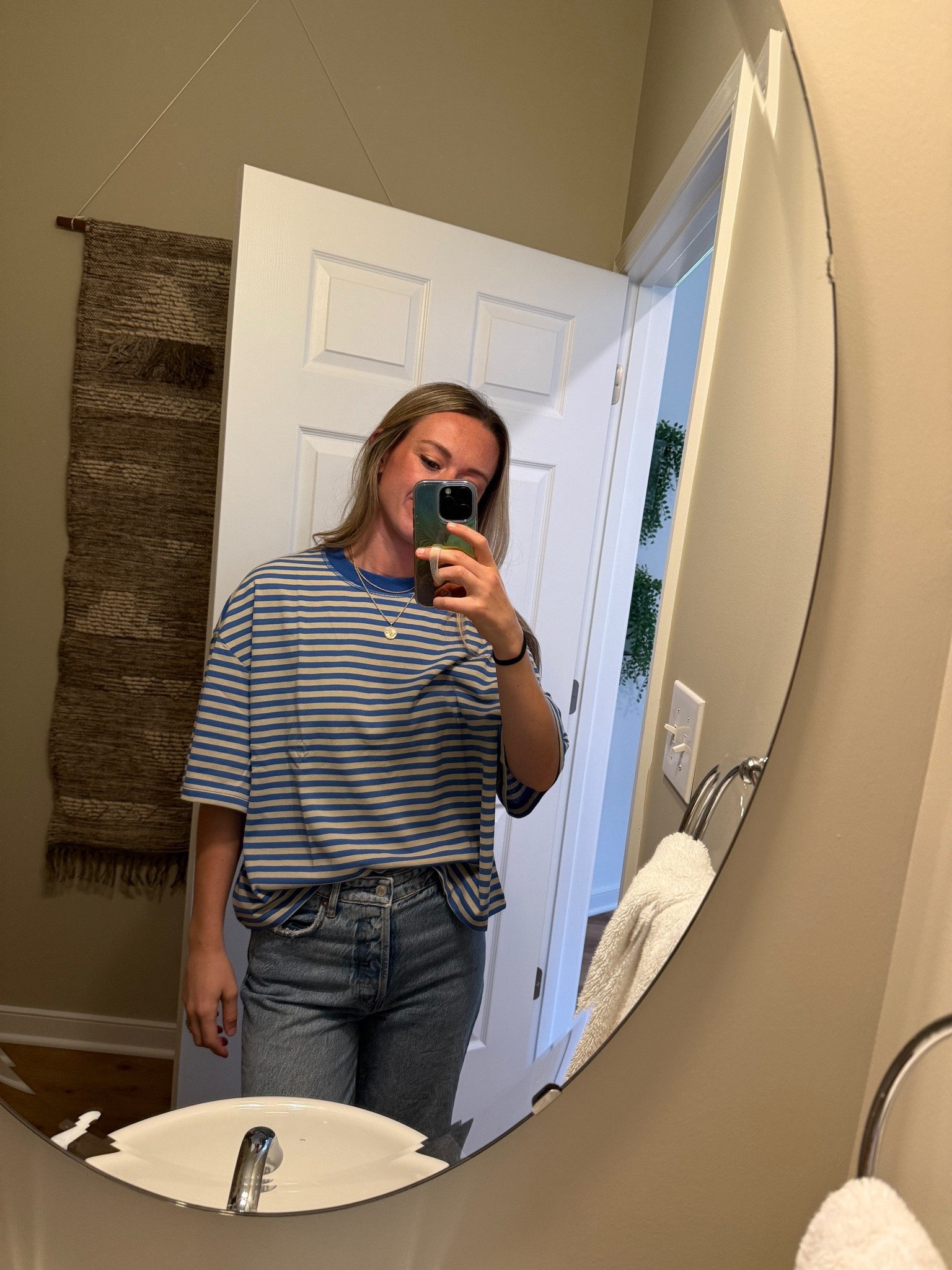 Love this boxy striped t-shirt from Amazon!

#LTKdayinmylife #LTKootd #LTKmomlife