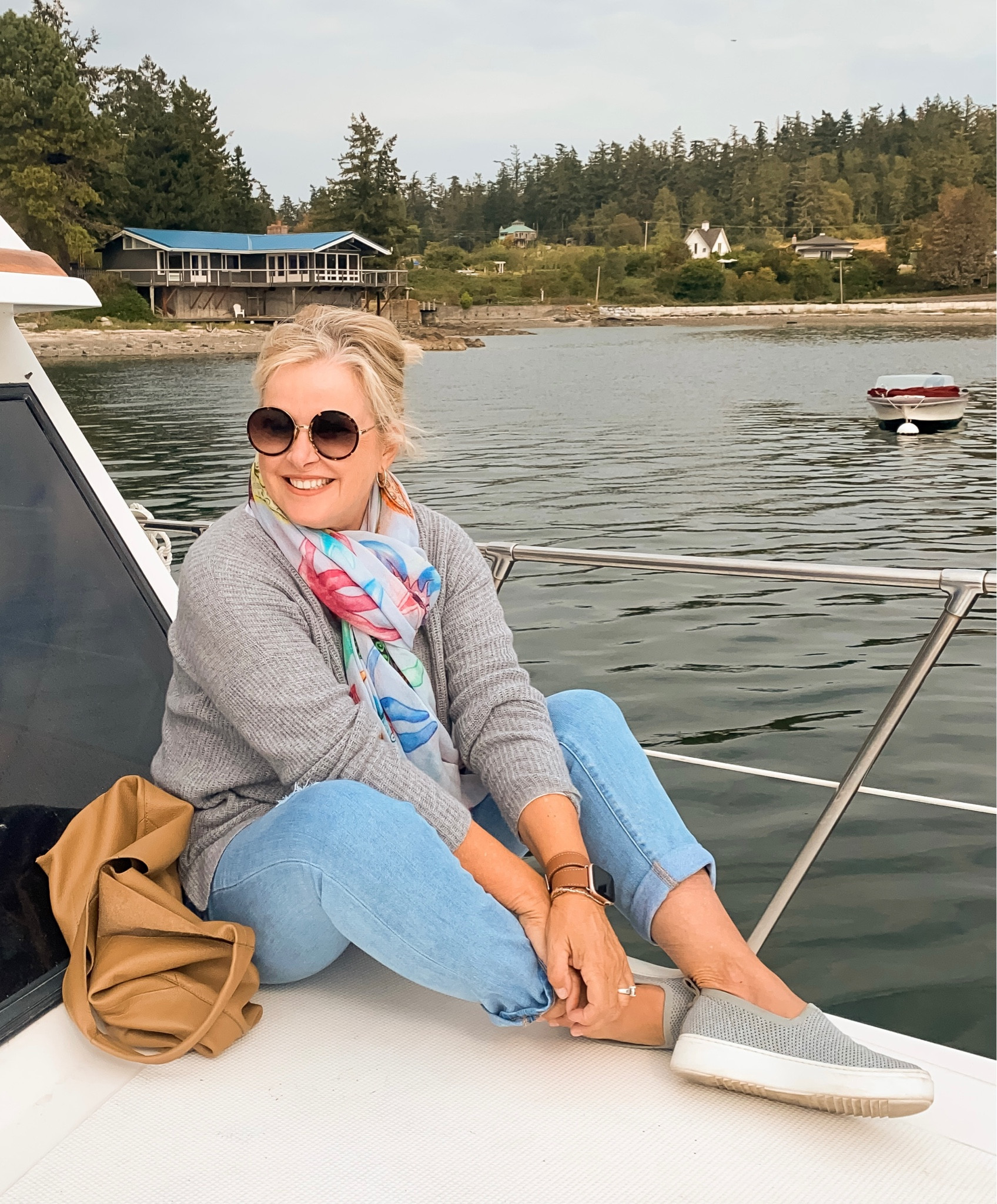 Boat season is winding down. Time for cashmere. 🖤

#LTKstyletip #LTKshoecrush #LTKitbag