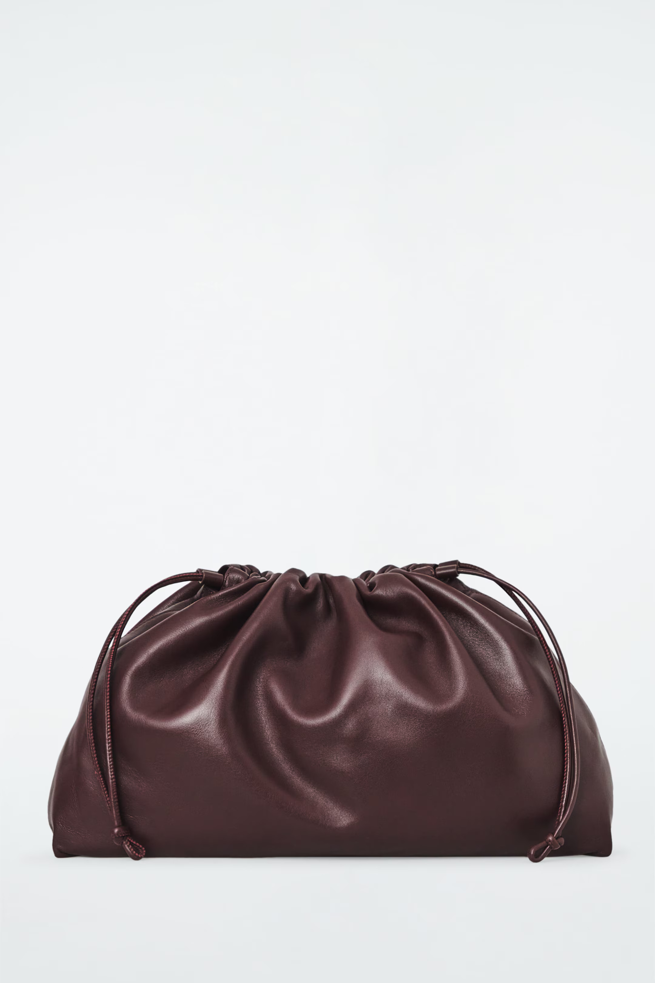 CAVATELLI CLUTCH BAG - LEATHER - BORDEAUX | COS GB | COS UK