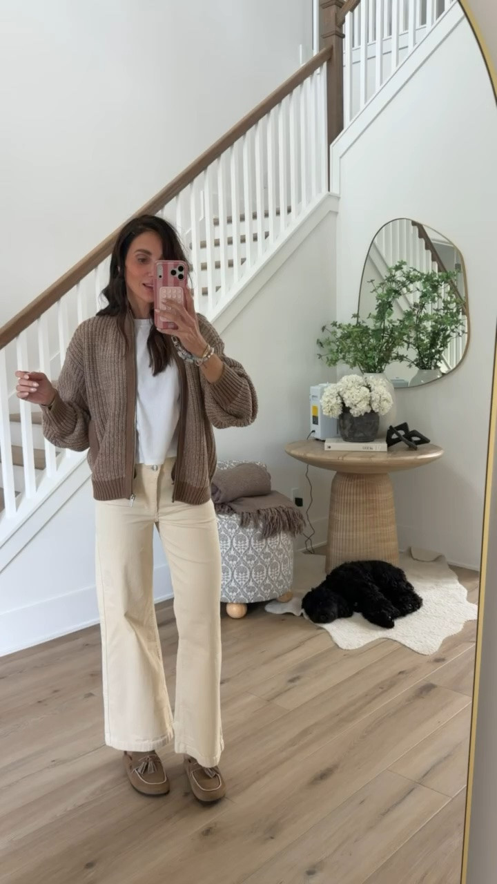 Corduroy pants size 0.

#LTKOver40 #LTKootd