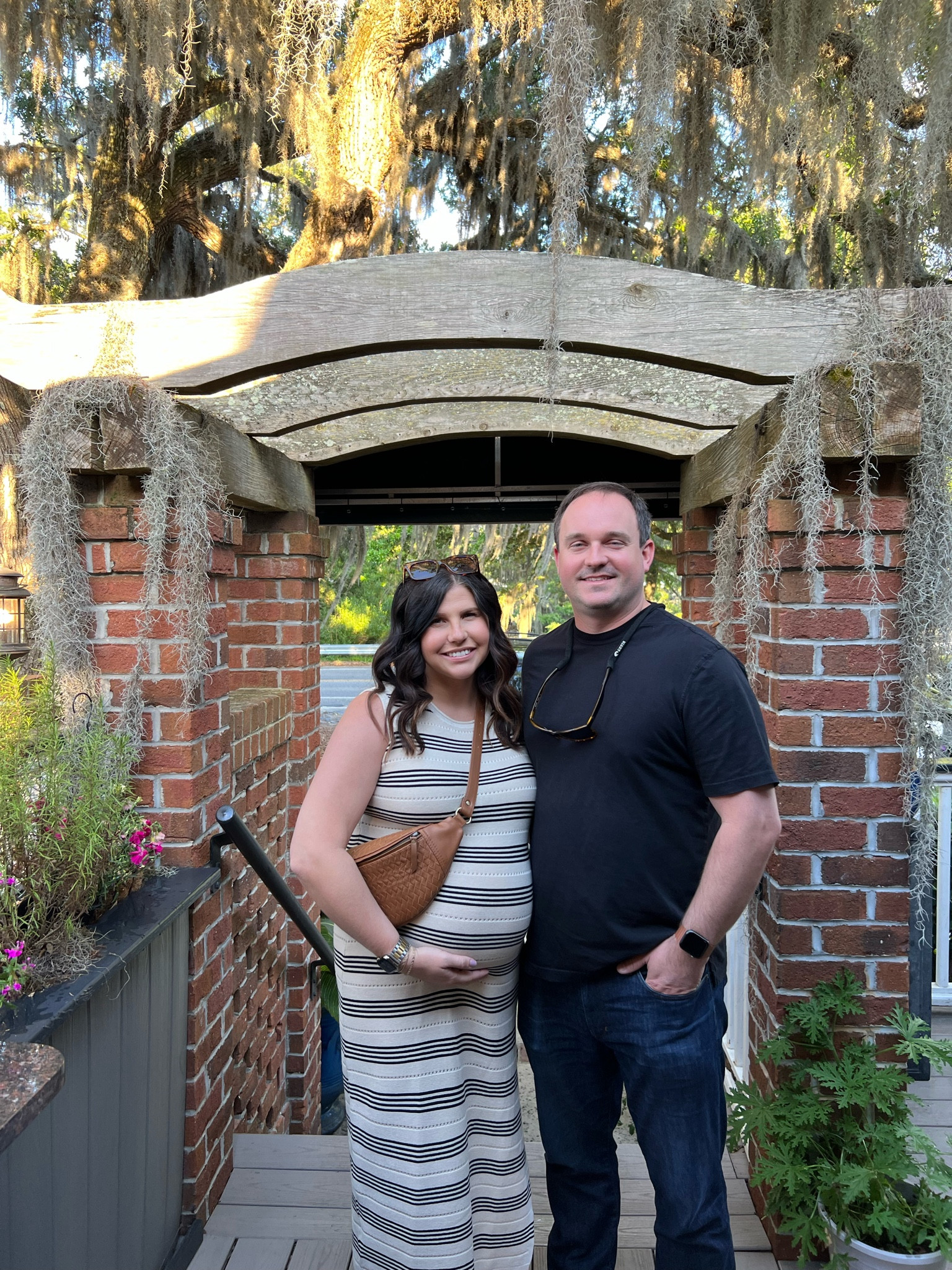 Sharing a maternity + PP friendly dress - can dress up or down. Wore it to a nicer dinner on our baby moon here 🖤 the bag unfortunately isn’t linkable, but it’s by the brand MANDRN (Atlas Bag)

#LTKfindsunder50 #LTKSeasonal #LTKbump