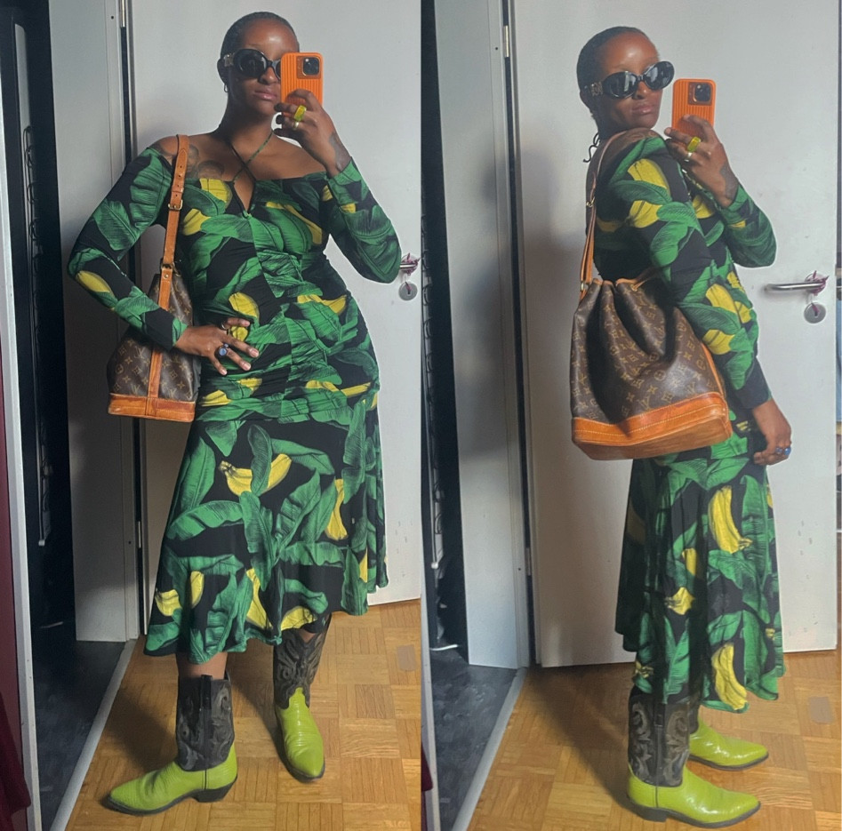 it is a green and brown combo dress

#LTKunder50 #LTKSeasonal #LTKstyletip