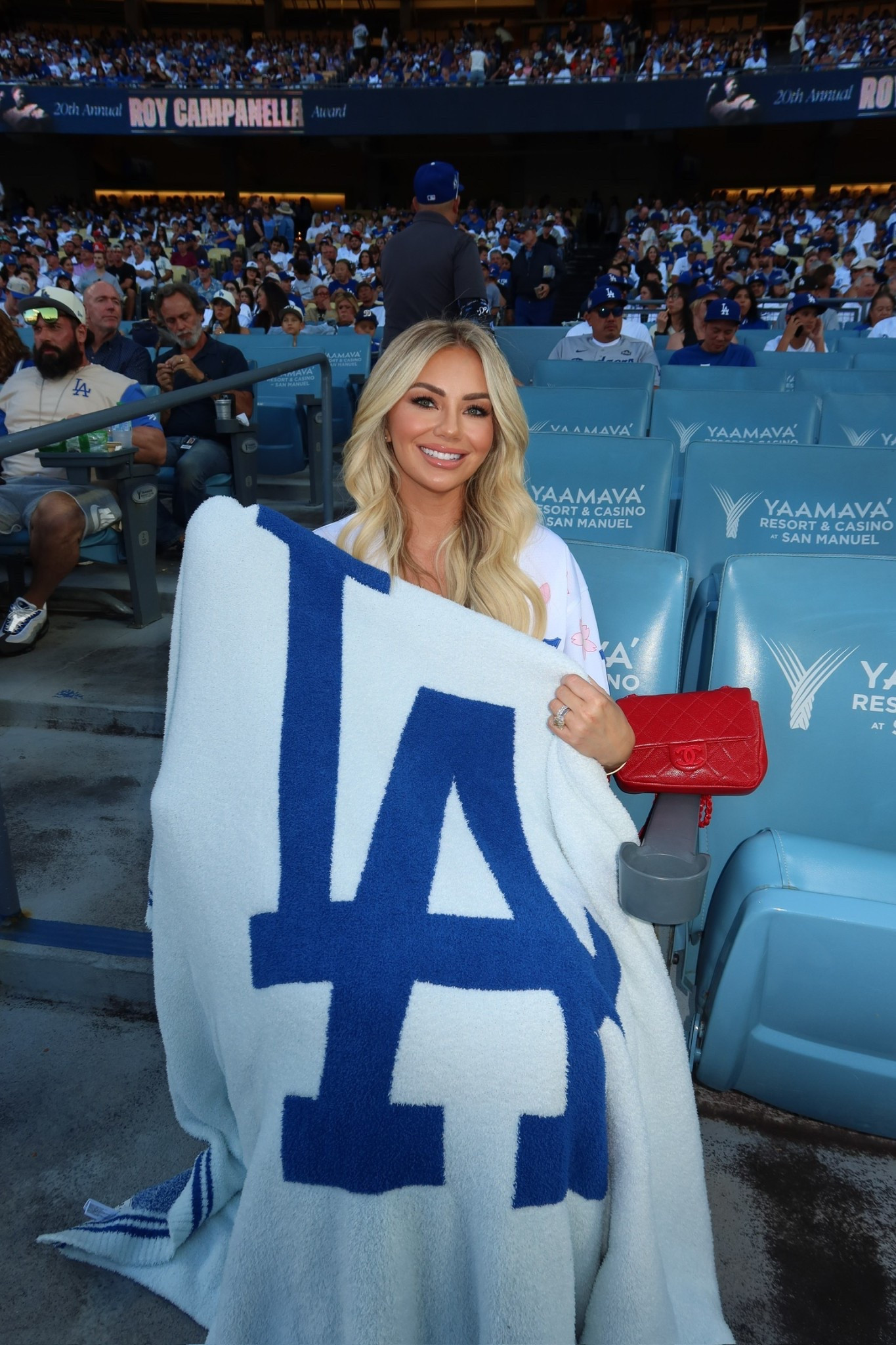 The softest blanket from Barefoot Dreams 💙

#LTKStyleTip #LTKHome #LTKSeasonal