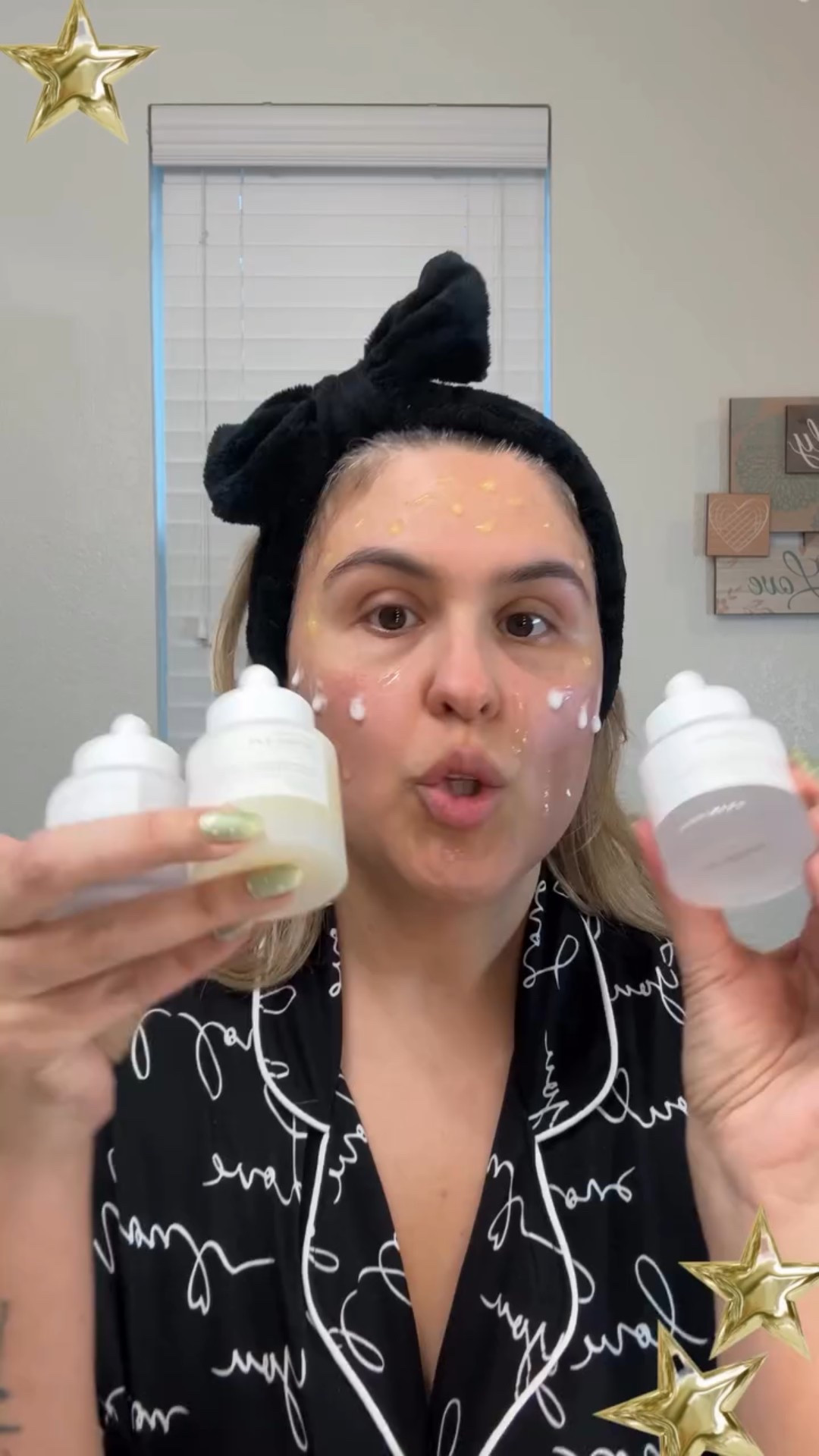 @skin1004official Tu piel no tiene un solo problema… y por eso un solo suero no siempre es suficiente 💧✨ escribe SHOP y te envío los links. 
Este bundle trae los 3 ampoules para que puedas tratar textura, firmeza, hidratación y tono desigual según lo que tu piel necesite ese día. Yo los uso como spot treatment y la diferencia en glow se nota 🙌🏼

Si tu piel está seca, opaca o con textura, definitivamente vale la pena probarlos y ver los resultados por ti misma.

¿Tú qué estás tratando ahora mismo: textura, manchas o resequedad? 👀✨
#skincare #koreanskincareroutine #skin1004 #retinol #niacinamida