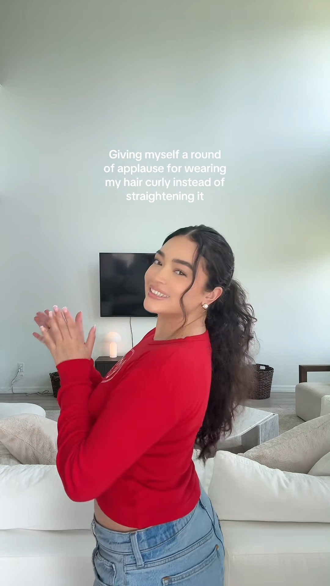 I'm gonna lie it looks good🙂 haha jk just absolutely did not do my curly hair routine and this is slept on hair #curlyhair #curlyhairroutine #curlygirl #curlyhairproblems #curlyhaircheck #relatable #naturalhair #wavyhair