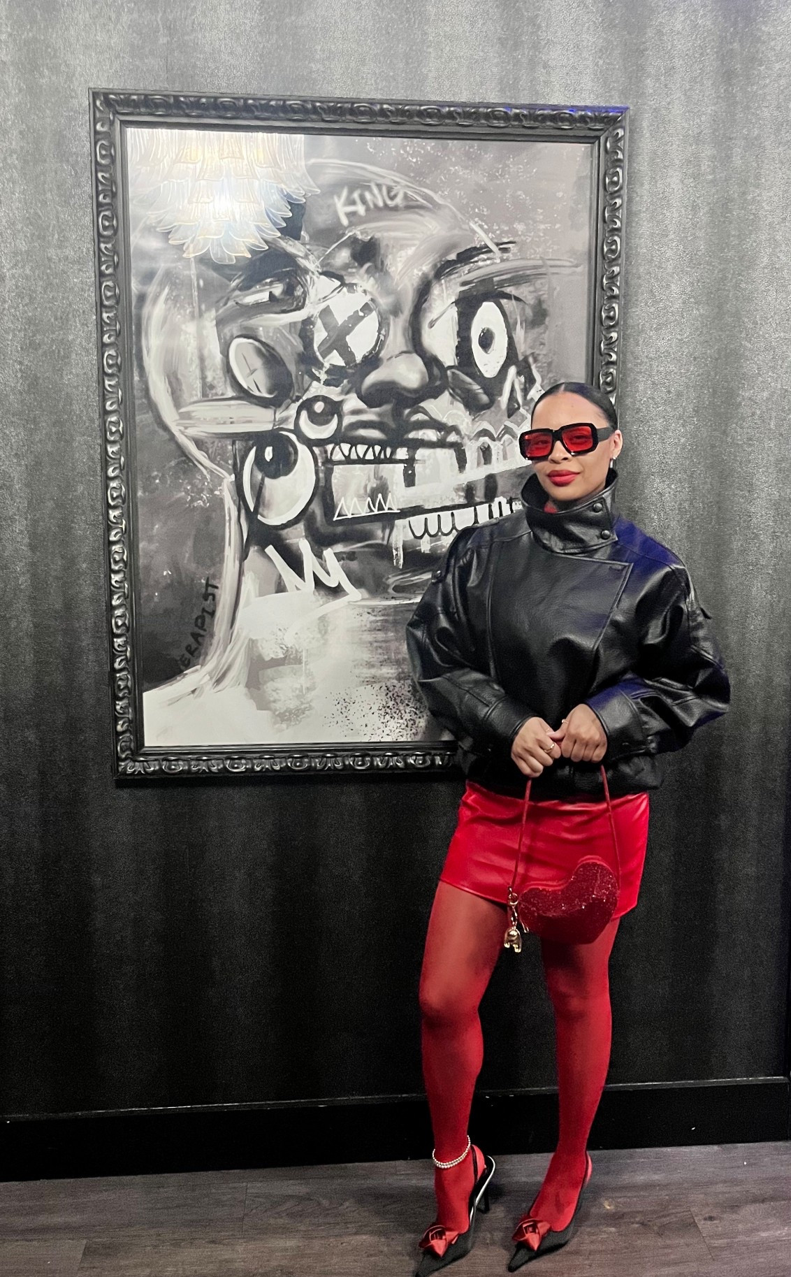 Red enough to warn you, black enough to mean it…♥️🖤