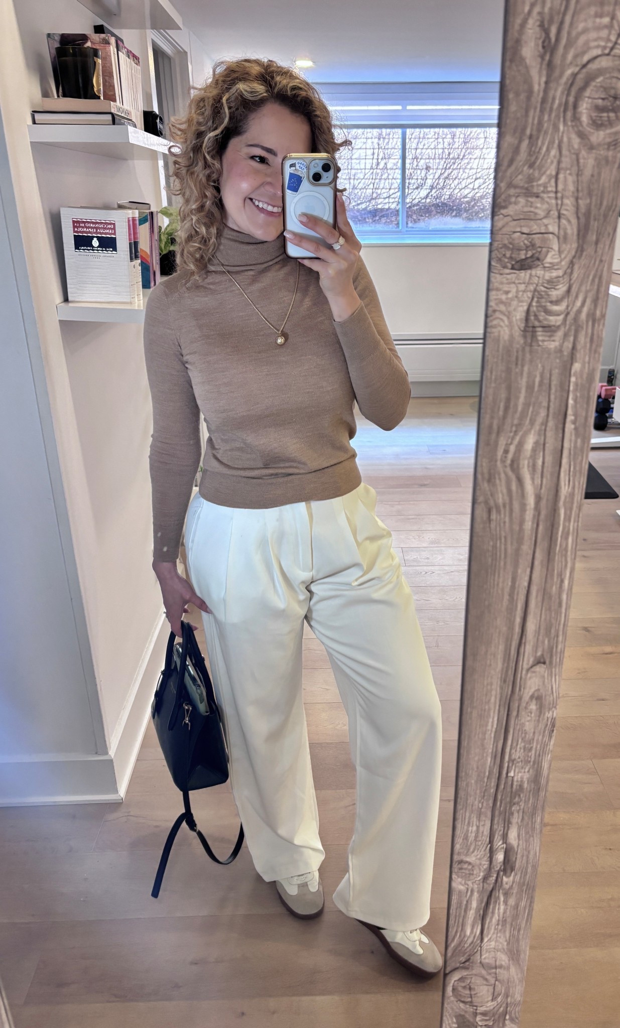 Soft Neutral Outfit Idea | Brown Turtleneck & Cream Pants


#LTKworkwear #LTKstyletip #LTKfall