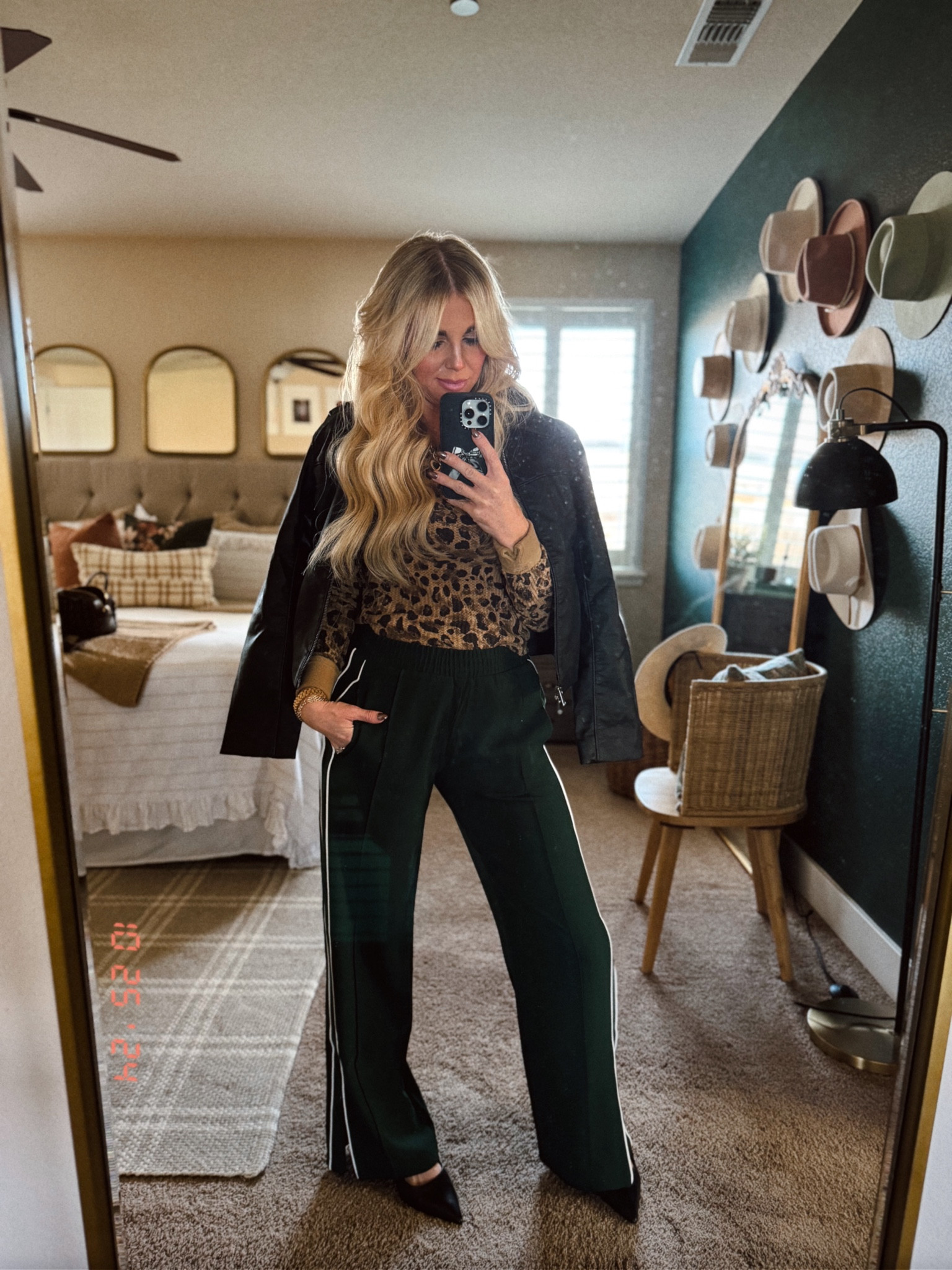 Love these track pants from Abercrombie! Dress them up or down to change the look!

#LTKstyletip #LTKSeasonal