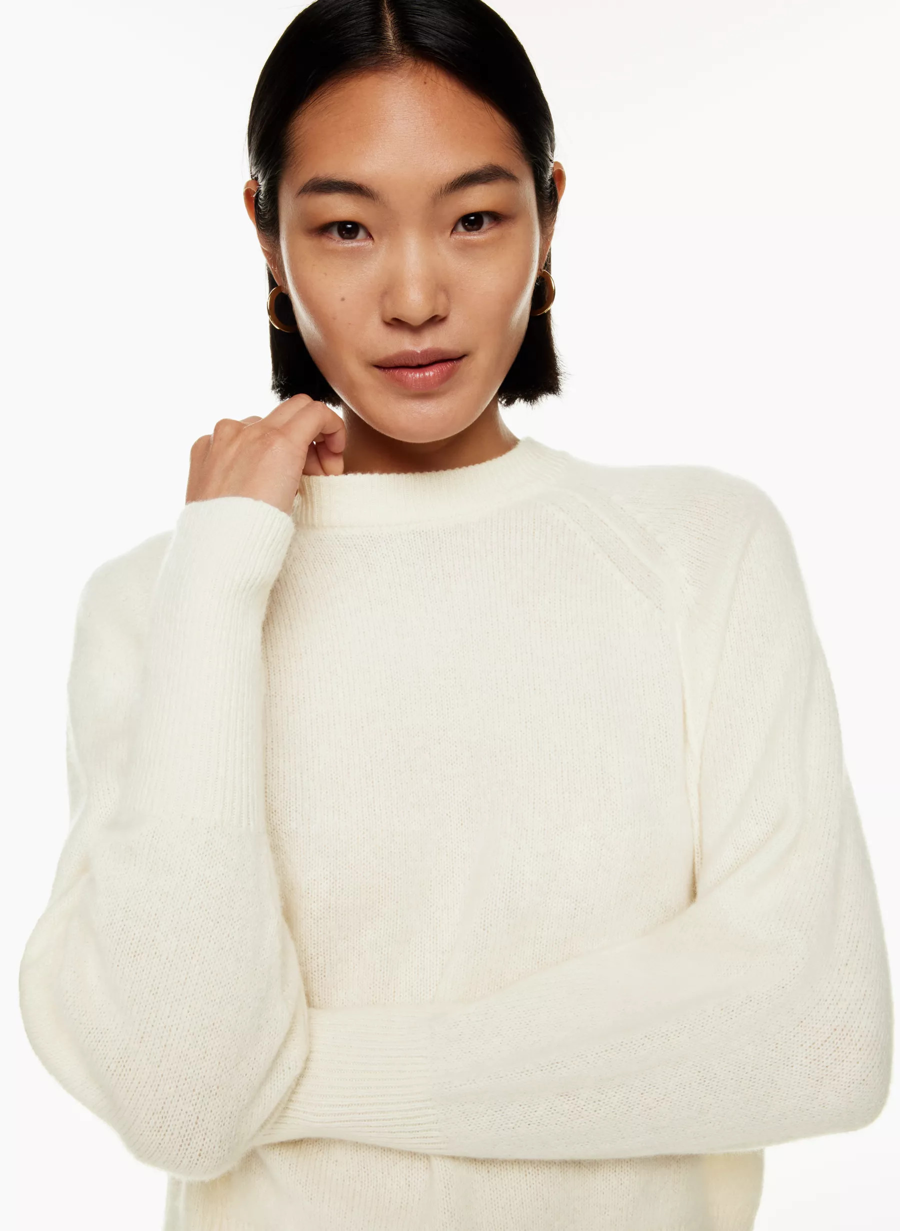 LUXE CASHMERE CREWNECK SWEATER | Aritzia