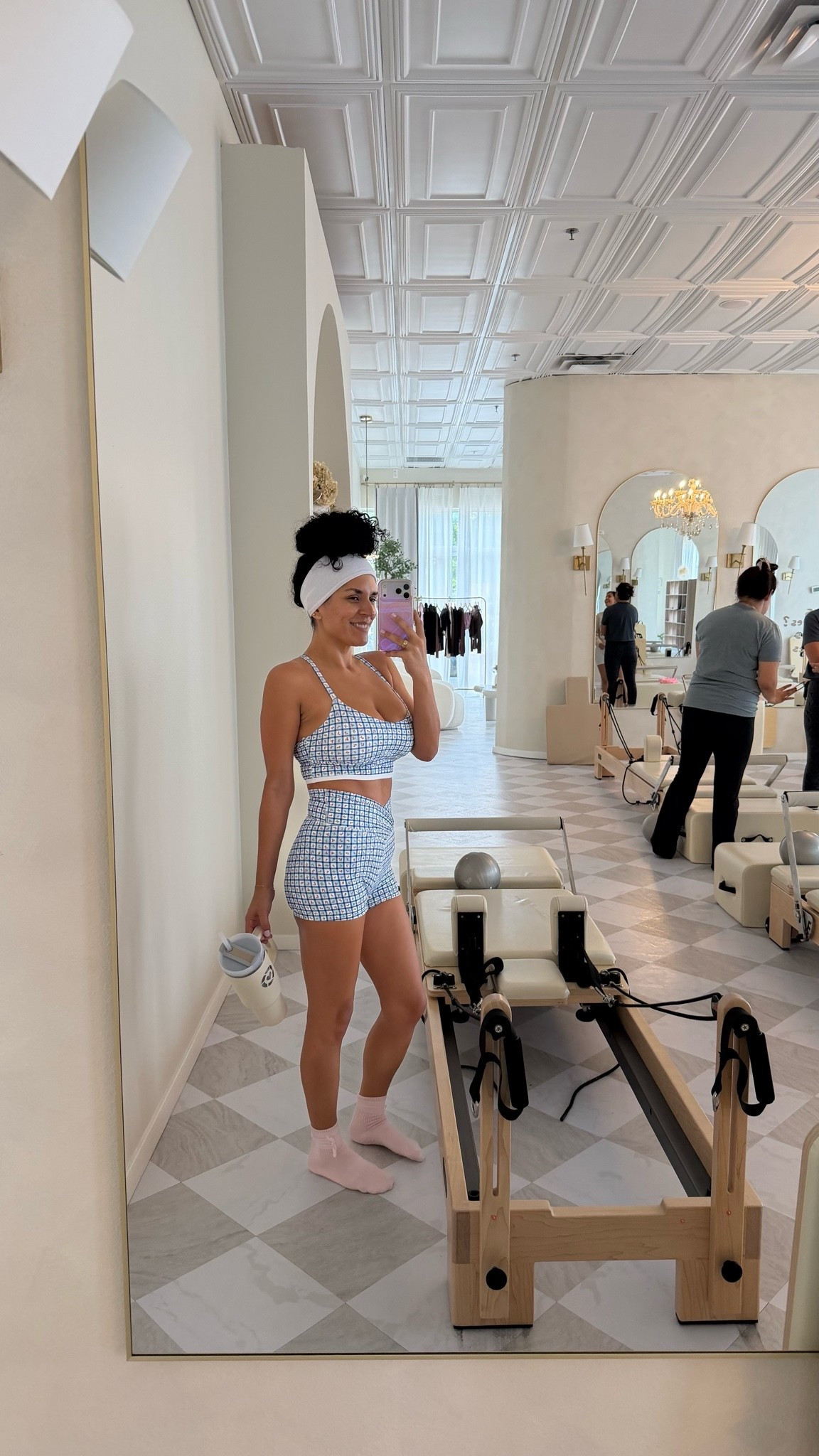 currently romanticizing my pilates era 🎀🩰 tiny matching set, iced water, and one hour where i pretend i have my life together

#pilatesgirl #pinkpilatesprincess #activewearstyle #wellnessjourney #pilatesoutfit #matchingworkoutset #thatgirlroutine #fitnessfashion #athleisurelook #movementismedicine

#LTKdayinmylife #LTKootd #LTKselfcare