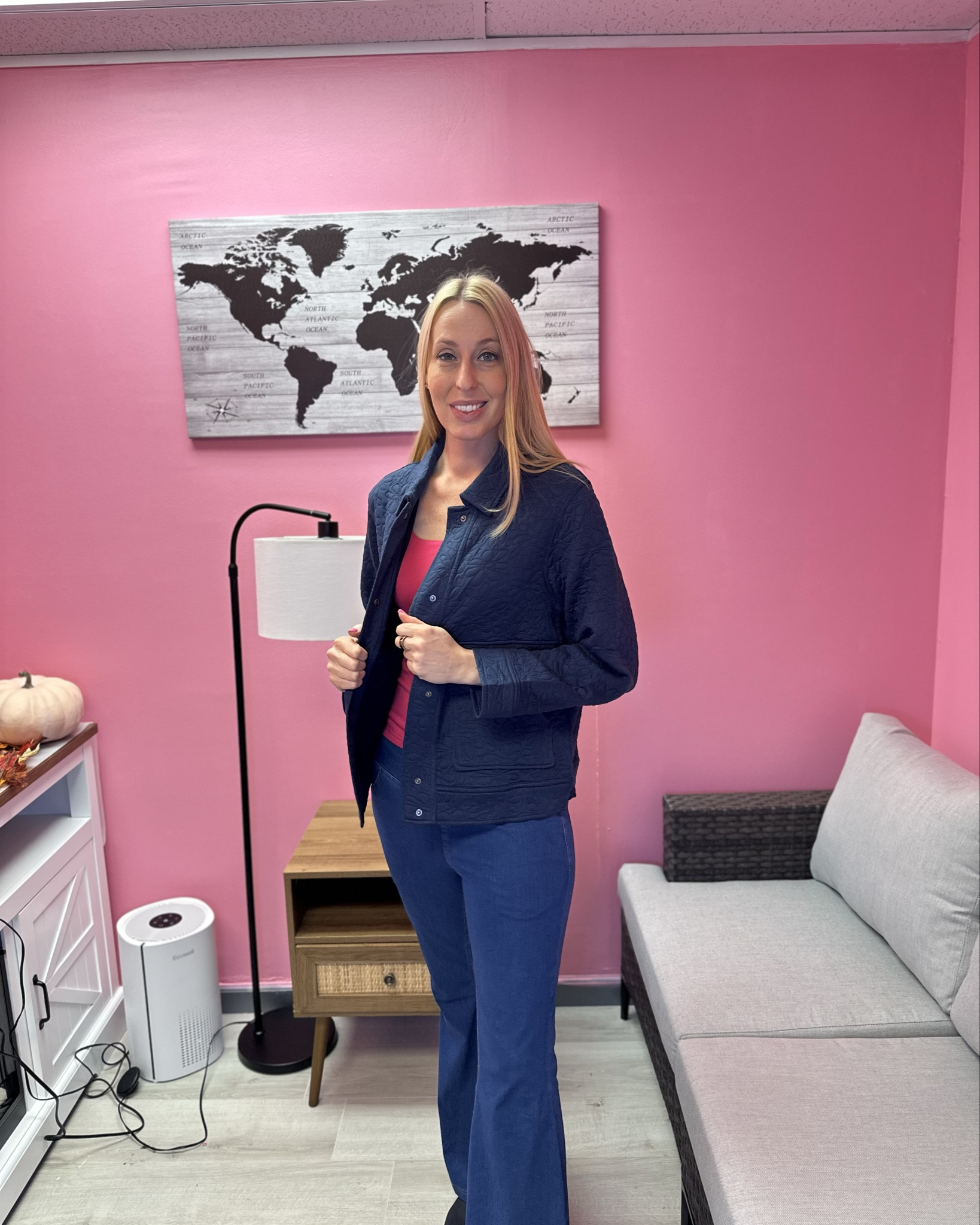 Quilted navy blue jacket 
💙 this jacket is absolutely adorable 
💙it is an oversized fit and super comfy
💙wearing small in it, fits true to size and I am 5’10”

#LTKStyleTip #LTKFindsUnder50 #LTKFindsUnder100